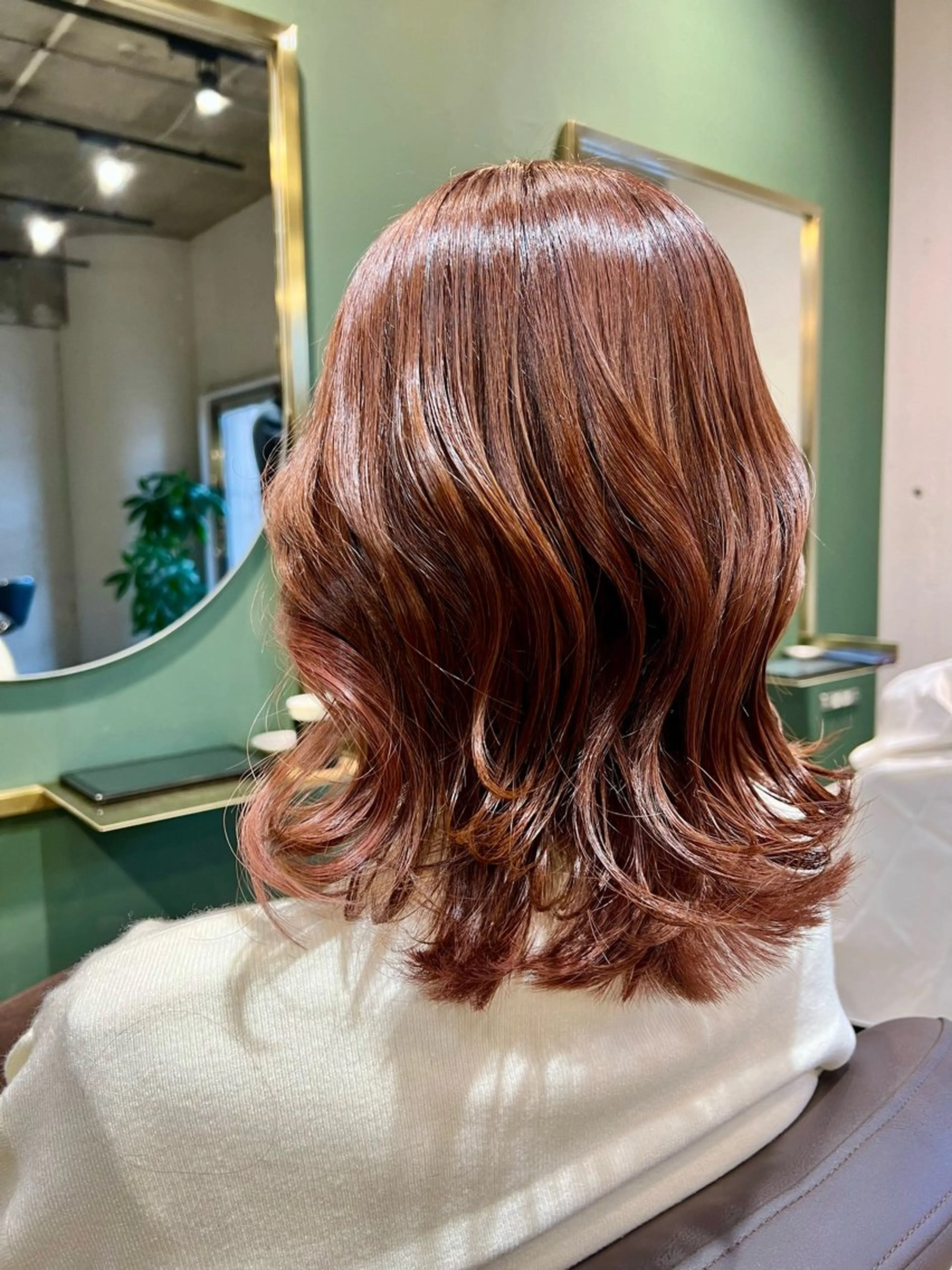 ミディアム カラー カラースペシャリスト しょう🧑🏼‍🎨のヘアスタイル