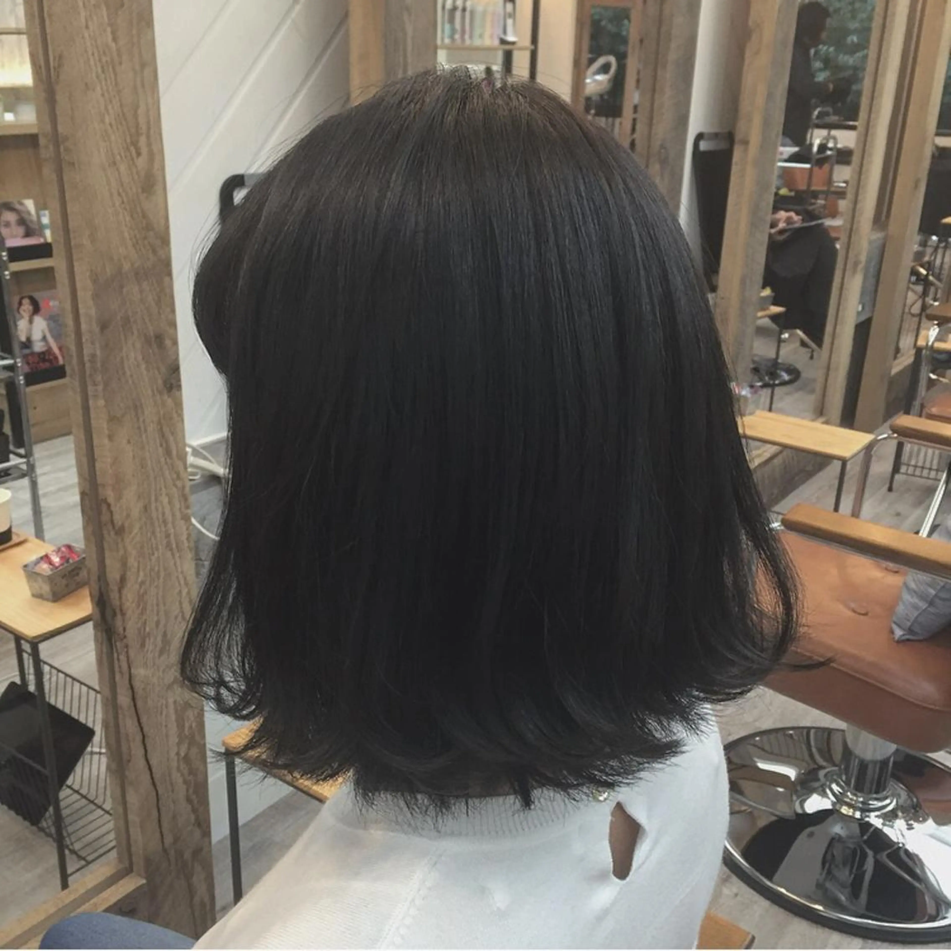 ミディアム カラー ブリーチ 前髪顔周り✂️店長 ❤️アマミヤ❤️のヘアスタイル