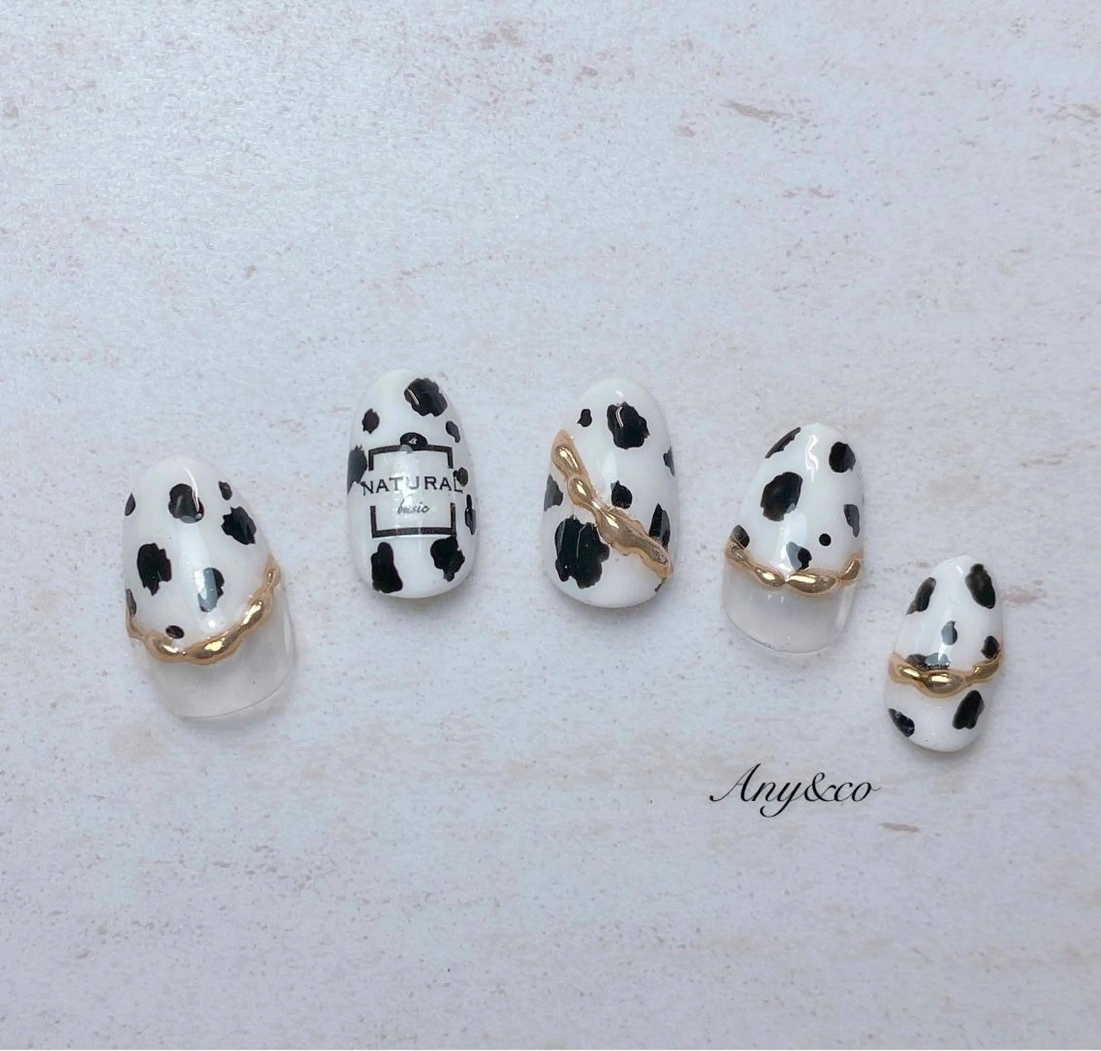 ネイル アニマル柄 Any&co 【エニコ】のマツエク・マツパデザイン