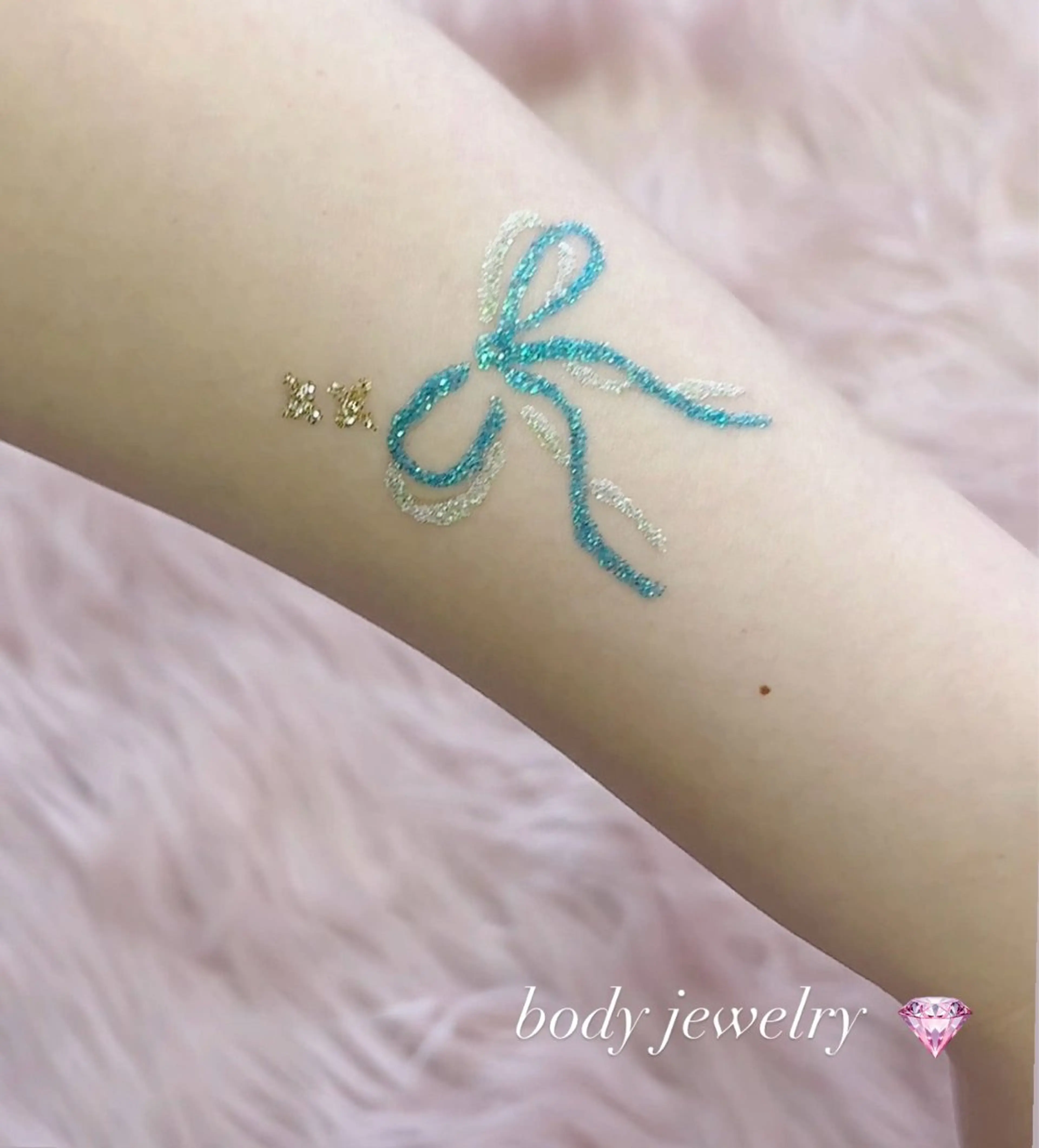 【新規価格🎀】ボディージュエリー2つ💎(定額デザイン)の写真