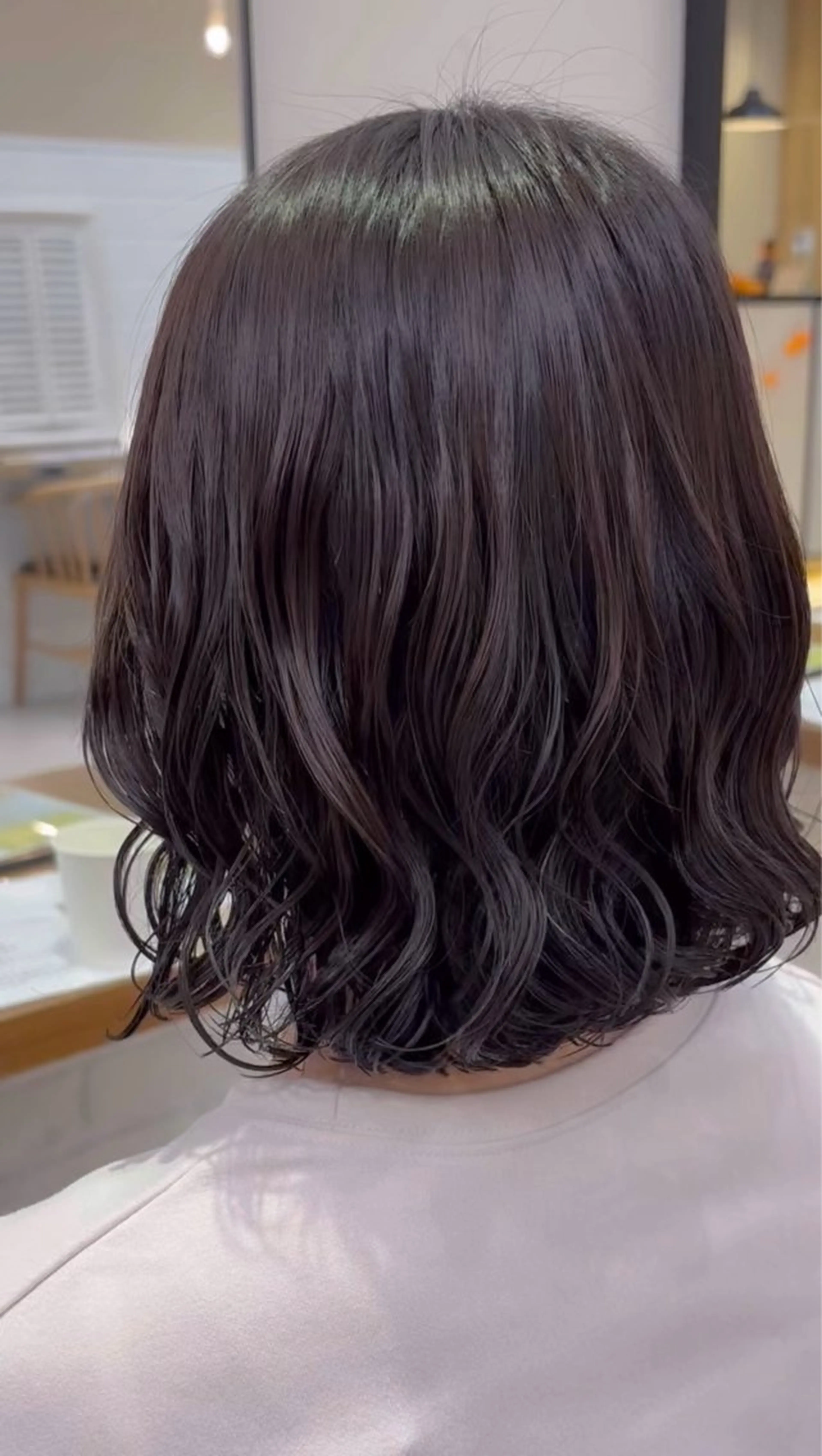ミディアム パーマ ミディアムパーマ ボブ カット パーマ コテ巻き風パーマ✨ かつみのヘアスタイル