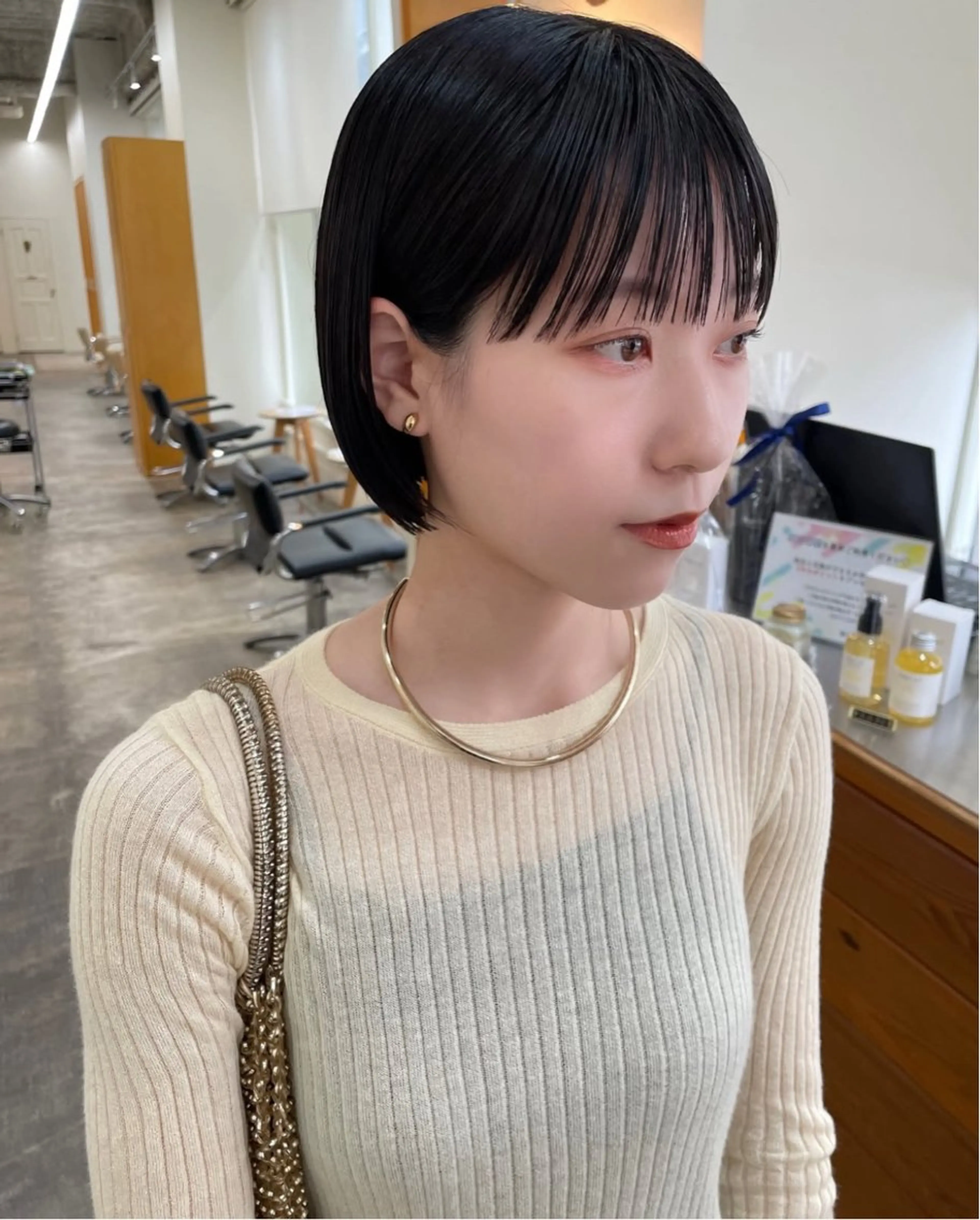 ショート r i i / ナチュラルカラーのヘアスタイル