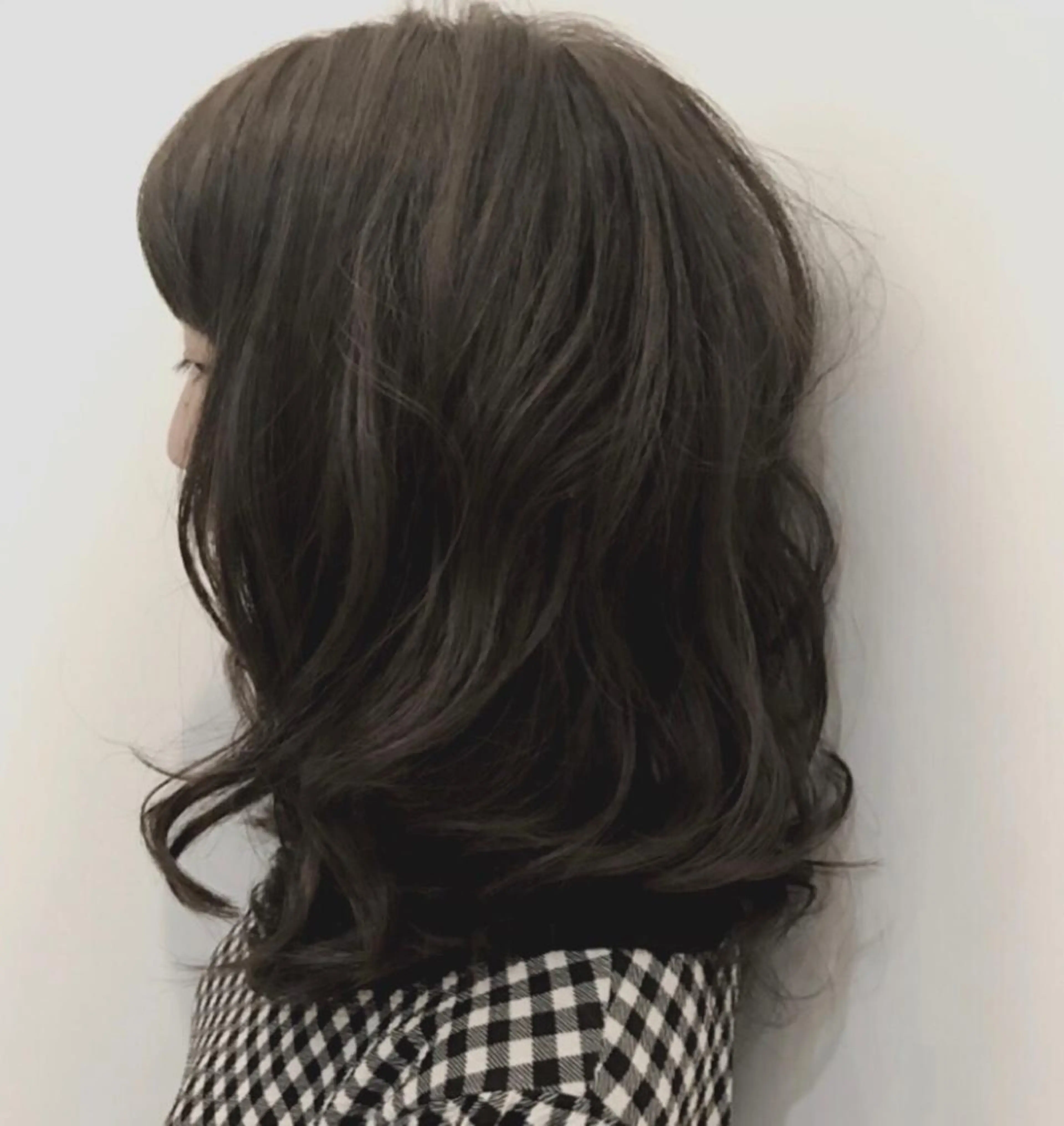 セミロング カラー ハイライトカラー ハイライト diarスタイリスト 山田のヘアスタイル