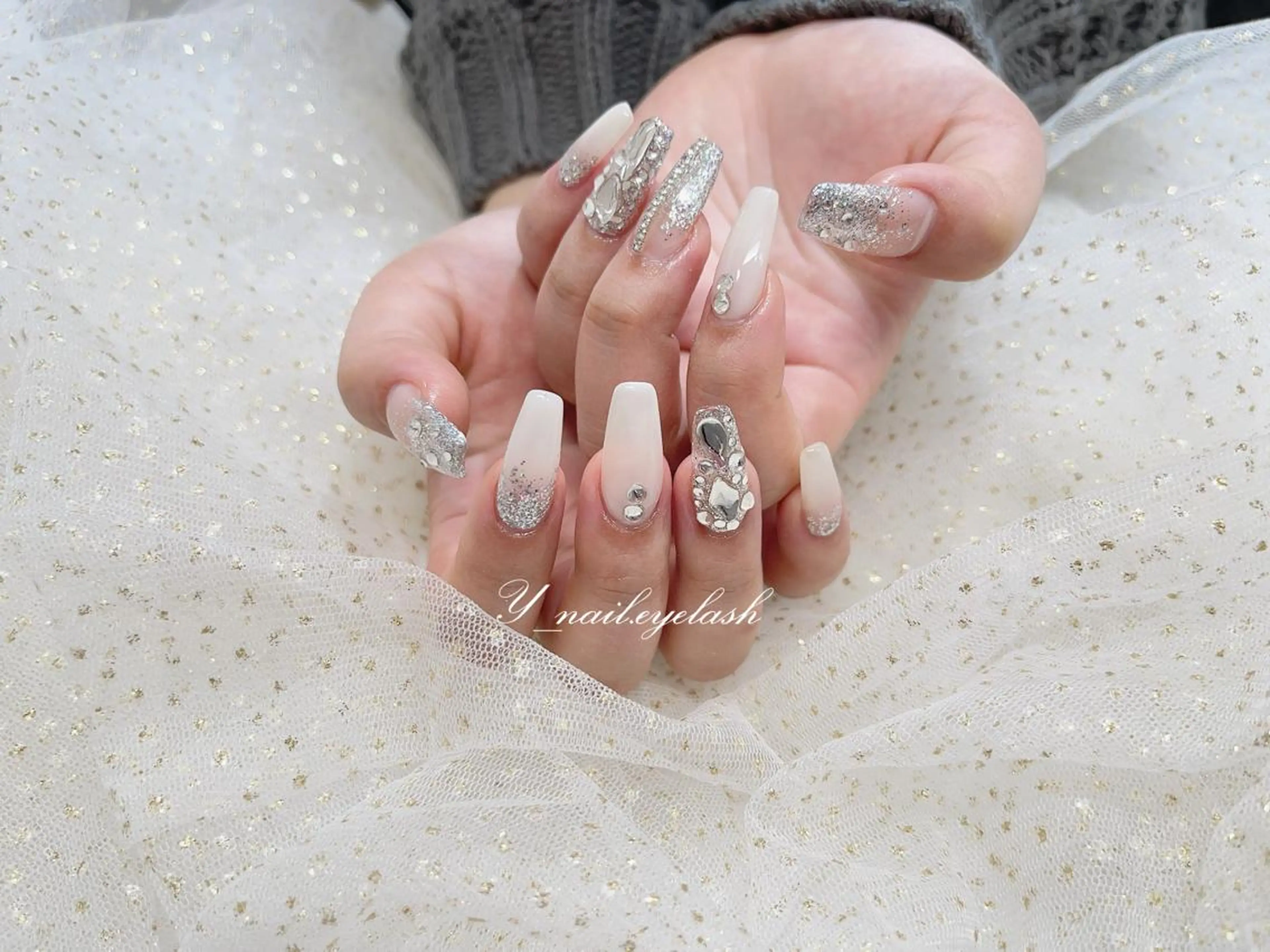 ネイル グラデーション ラメ(グリッター) ラメグラデーション Umi nail& eyelashのネイルデザイン