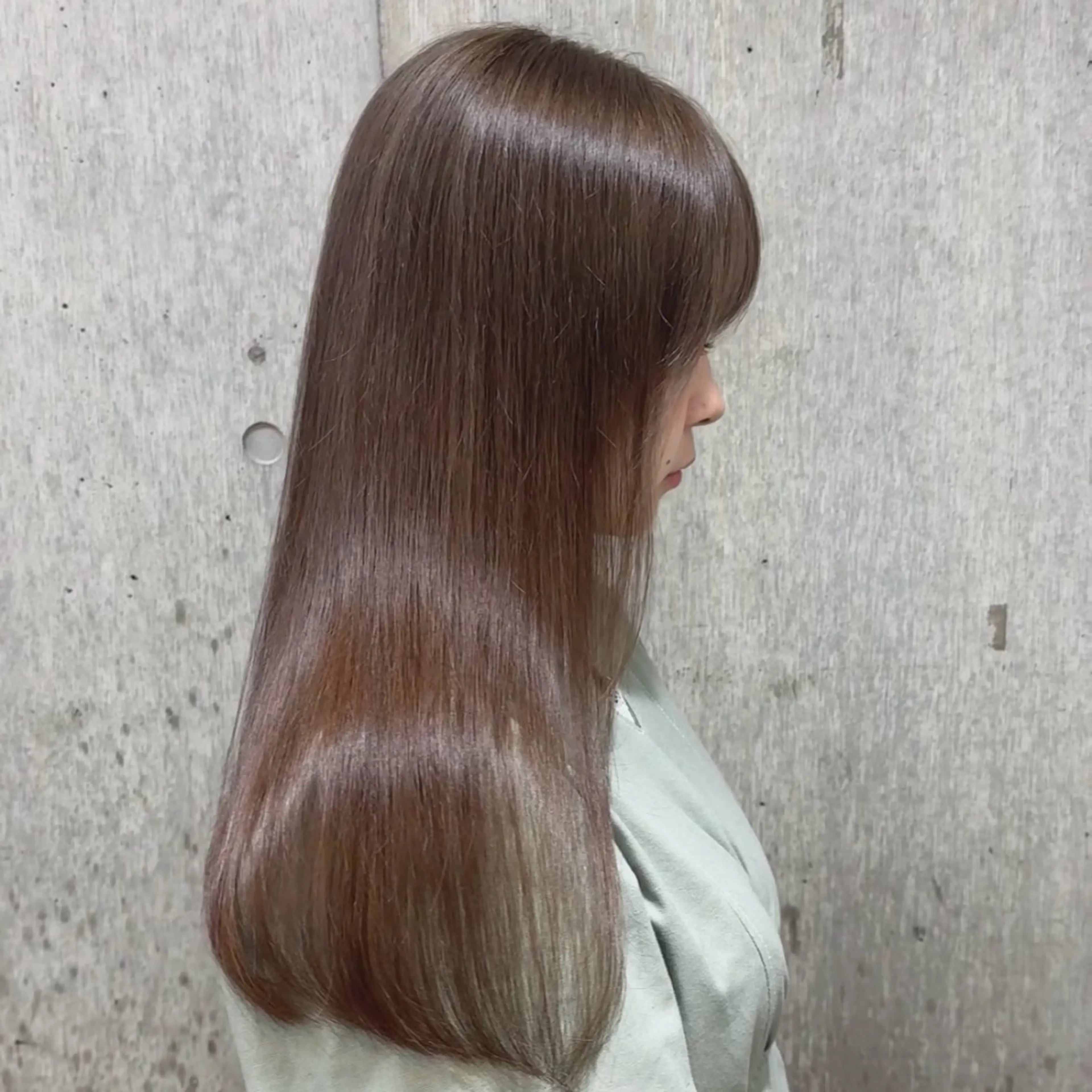 ロング カラー 縮毛矯正 ミルクティーベージュ 🩰🤎miharuのヘアスタイル