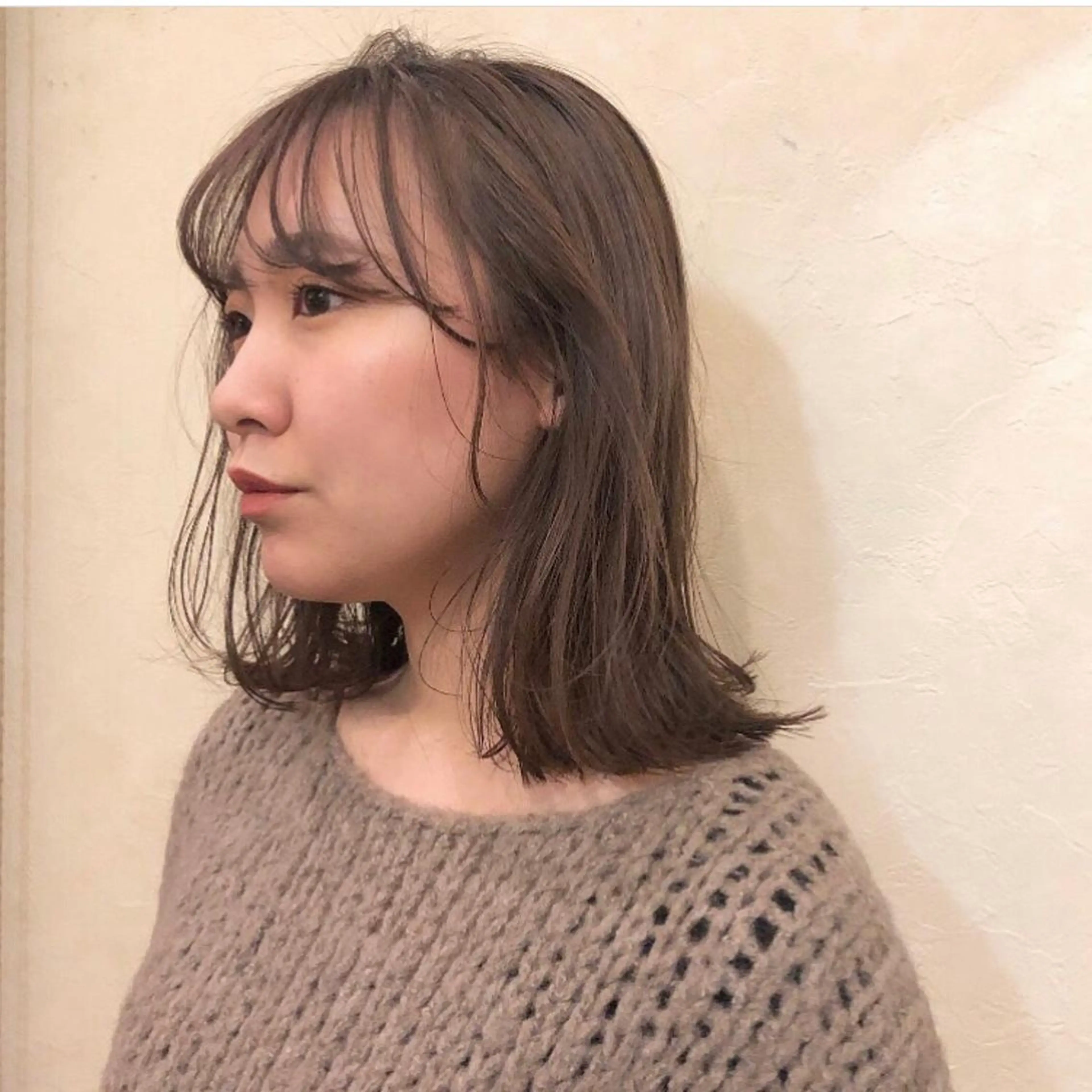 ミディアム カラー ブリーチ 透明感カラー ブリーチなしカラー ヘアカラー ナチュラル透明感🌱 小山美樹子のヘアスタイル