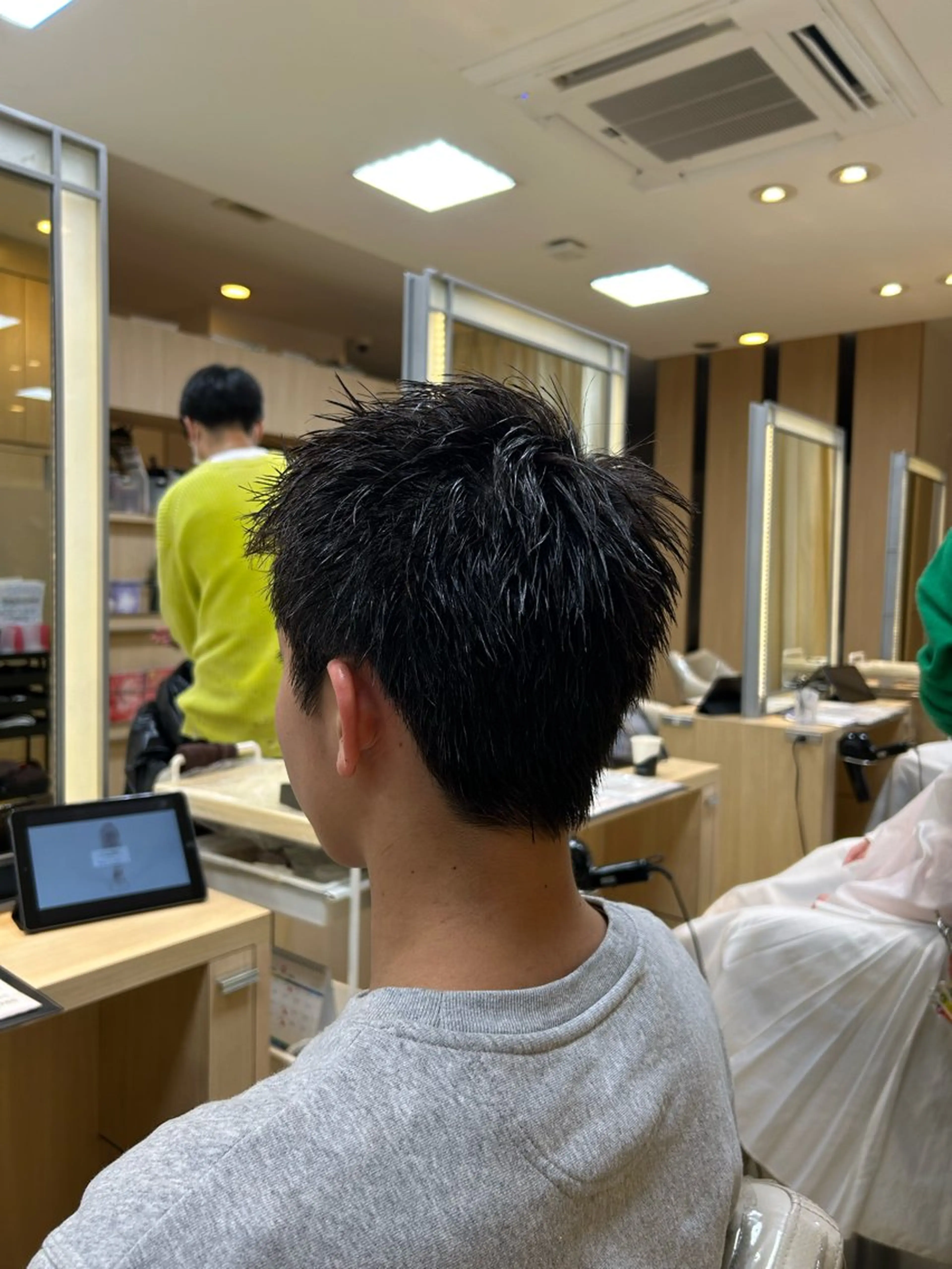 メンズ カット トリートメント 渡辺 大輝 メンズパーマのヘアスタイル