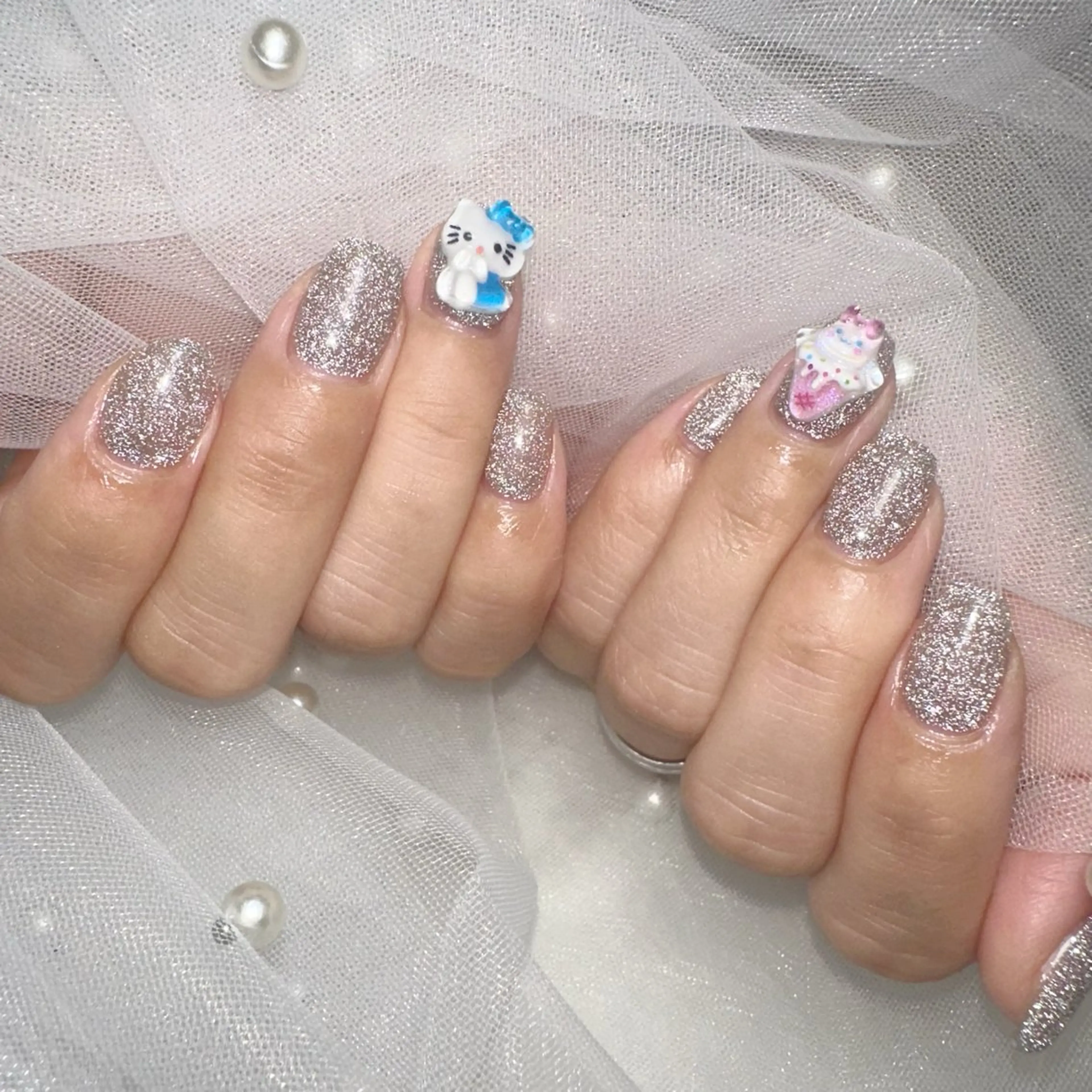 ネイル ハンドネイル nami🐰🎀 堺筋本町ネイルサロンのネイルデザイン