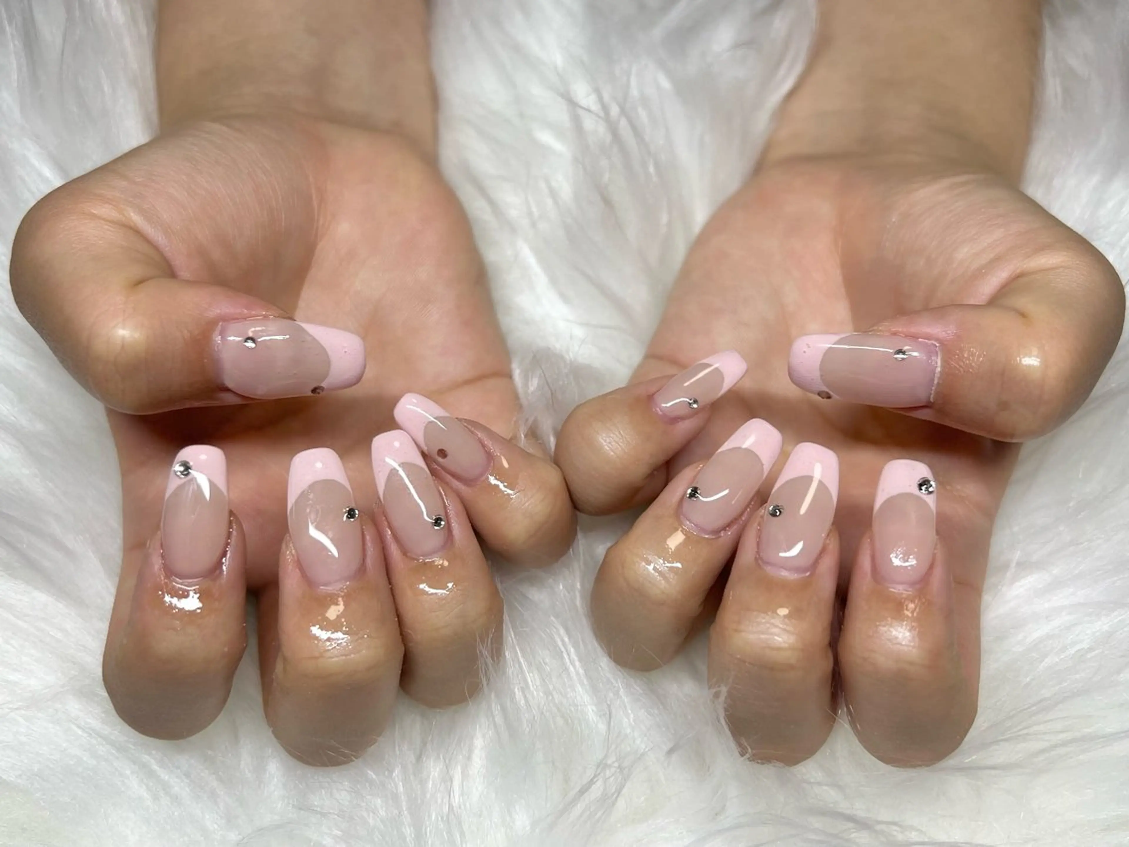 ネイル フレンチネイル ピンク ハンドネイル CHARME 🤎〔RINA〕のネイルデザイン