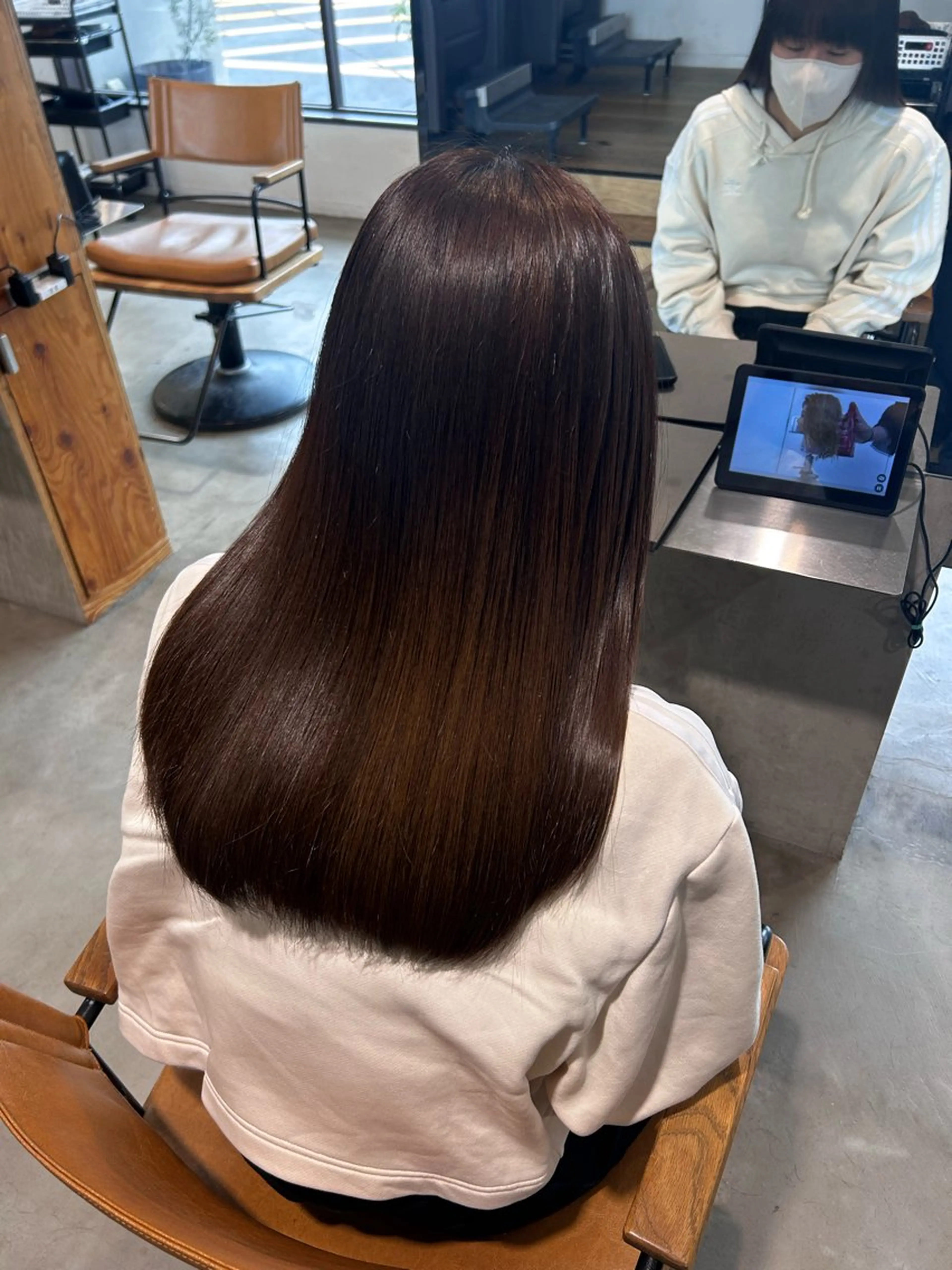 ミディアム カラー tote. 成瀬晃のヘアスタイル