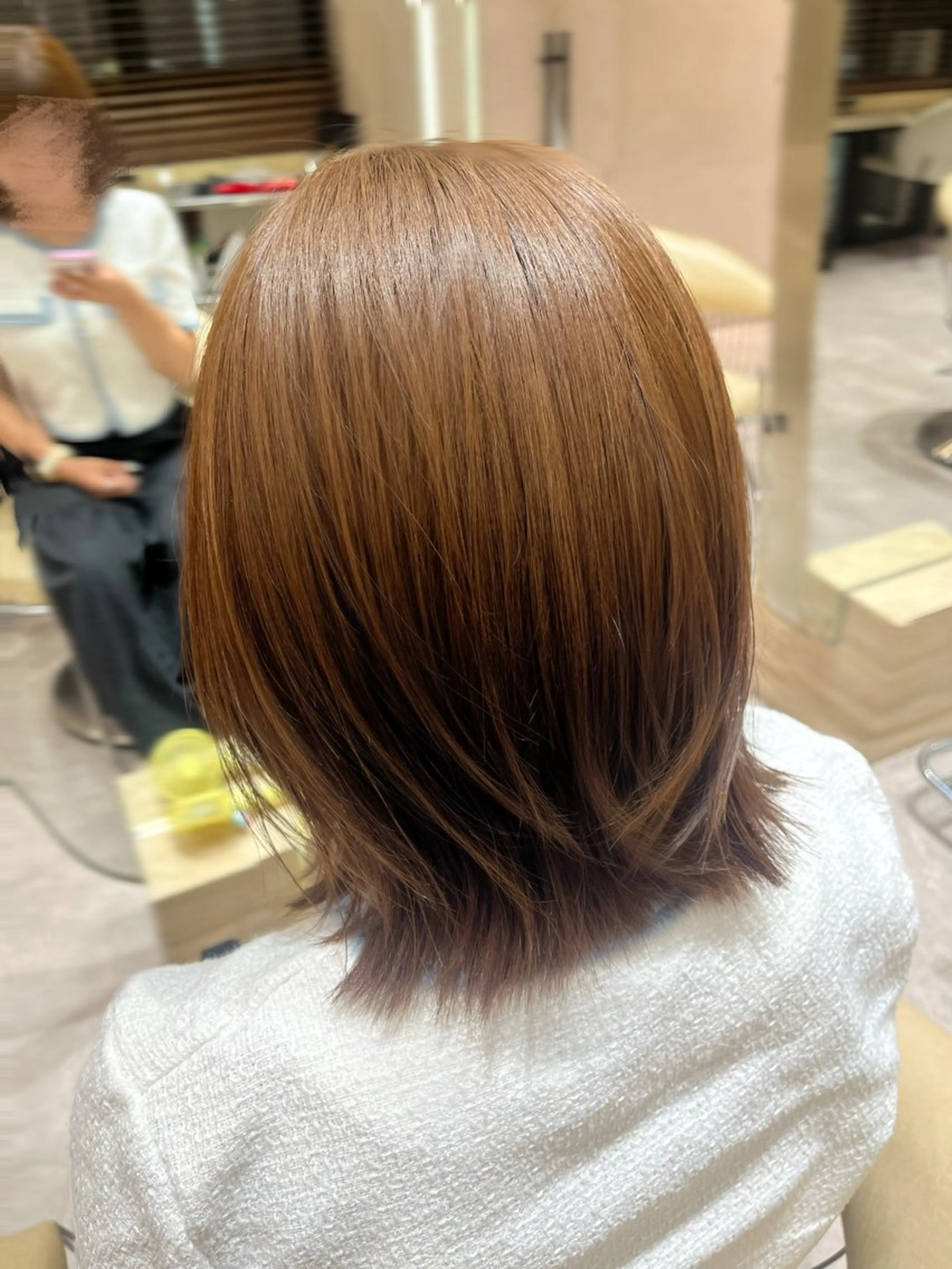 ミディアム カット ヘアカラー 顔周りカット/ 透明感カラー/ユナのヘアスタイル