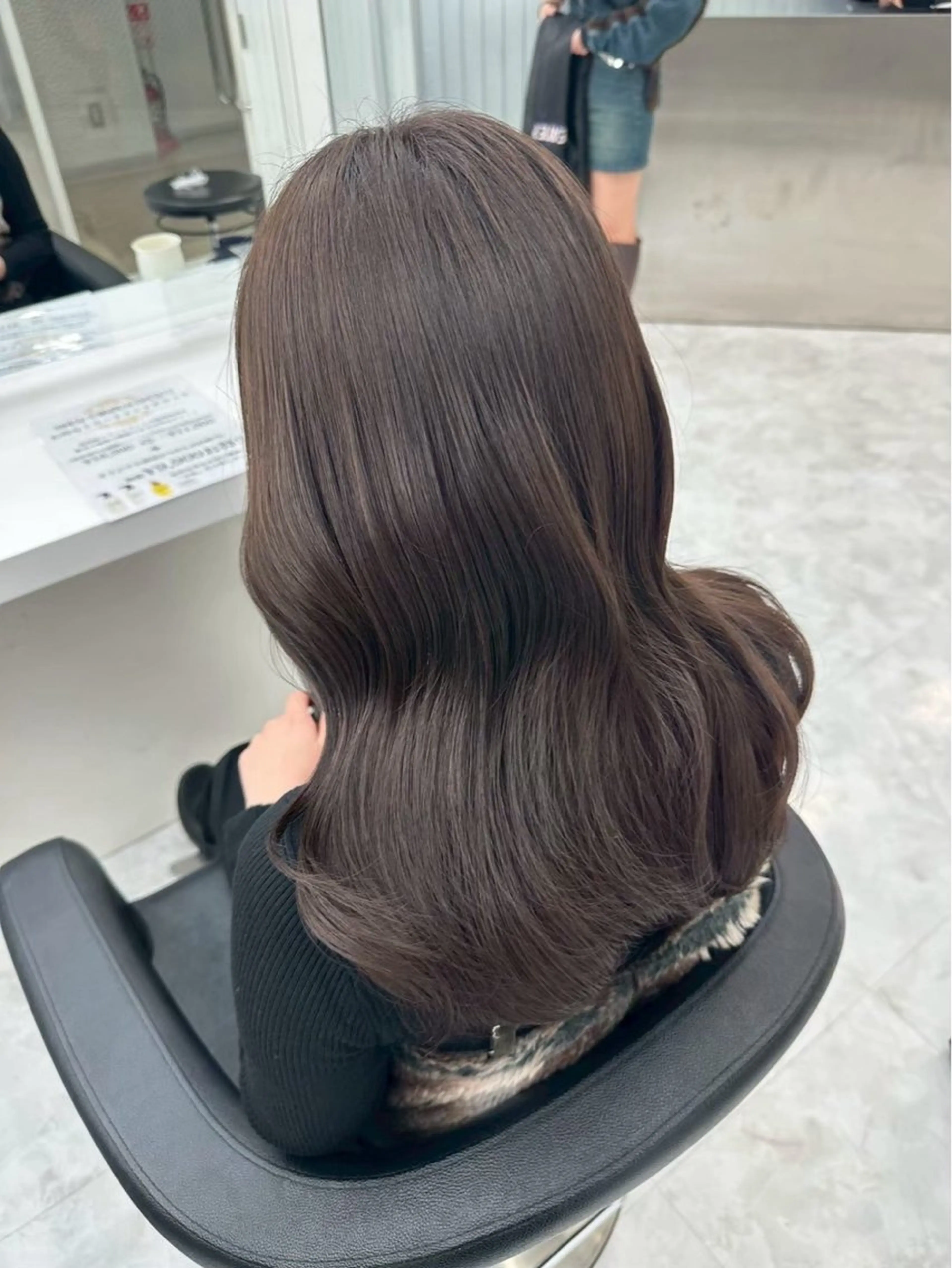 カラー 髪質改善 ヘアカラー トリートメント 🤍Mei🤍赤み消 し透明感ツヤカラーのヘアスタイル