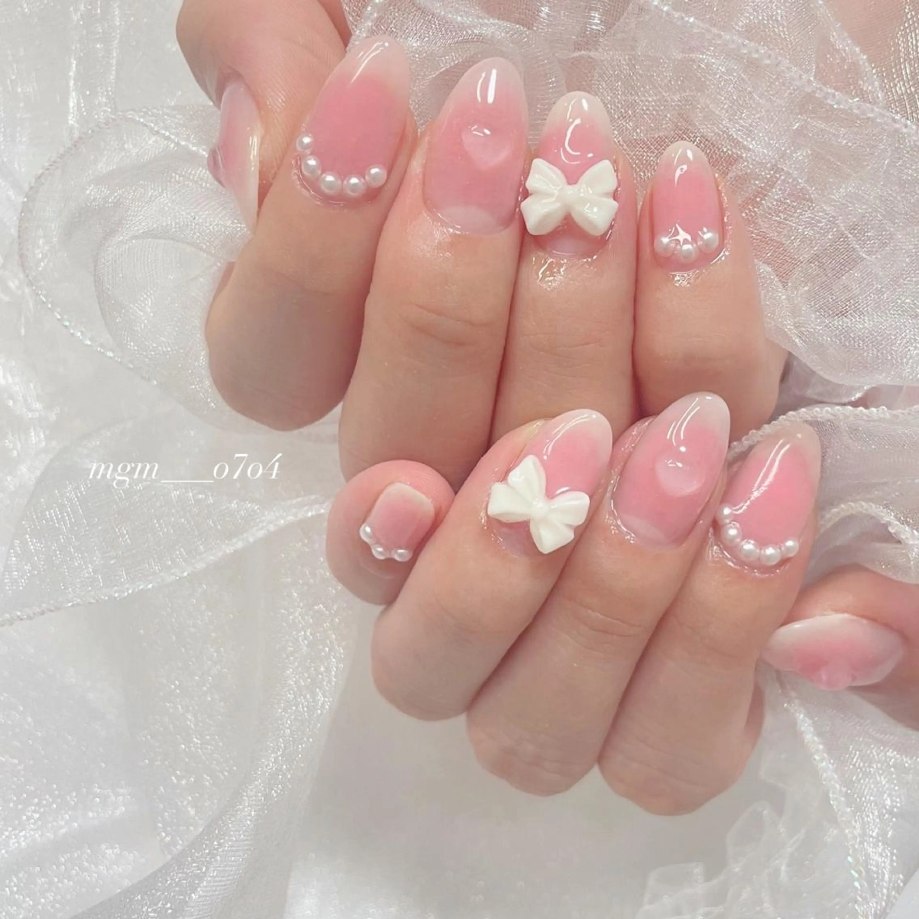 ネイル ハンドネイル ハンドケア MoON...❤︎ MeGuのネイルデザイン