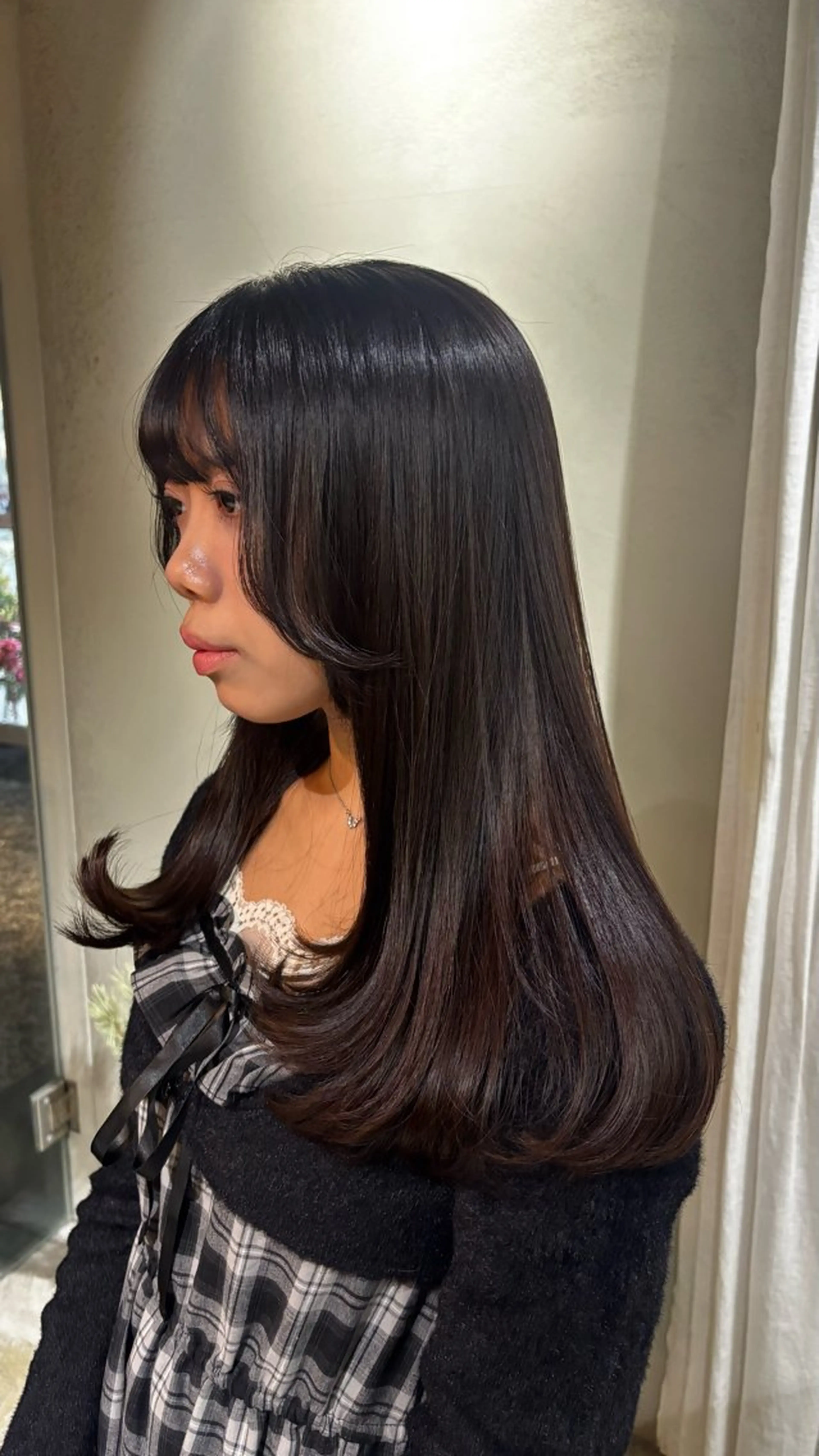 カラー ヘアカラー トリートメント Asumi/丸の内 /ブリーチ/花屋併設のヘアスタイル