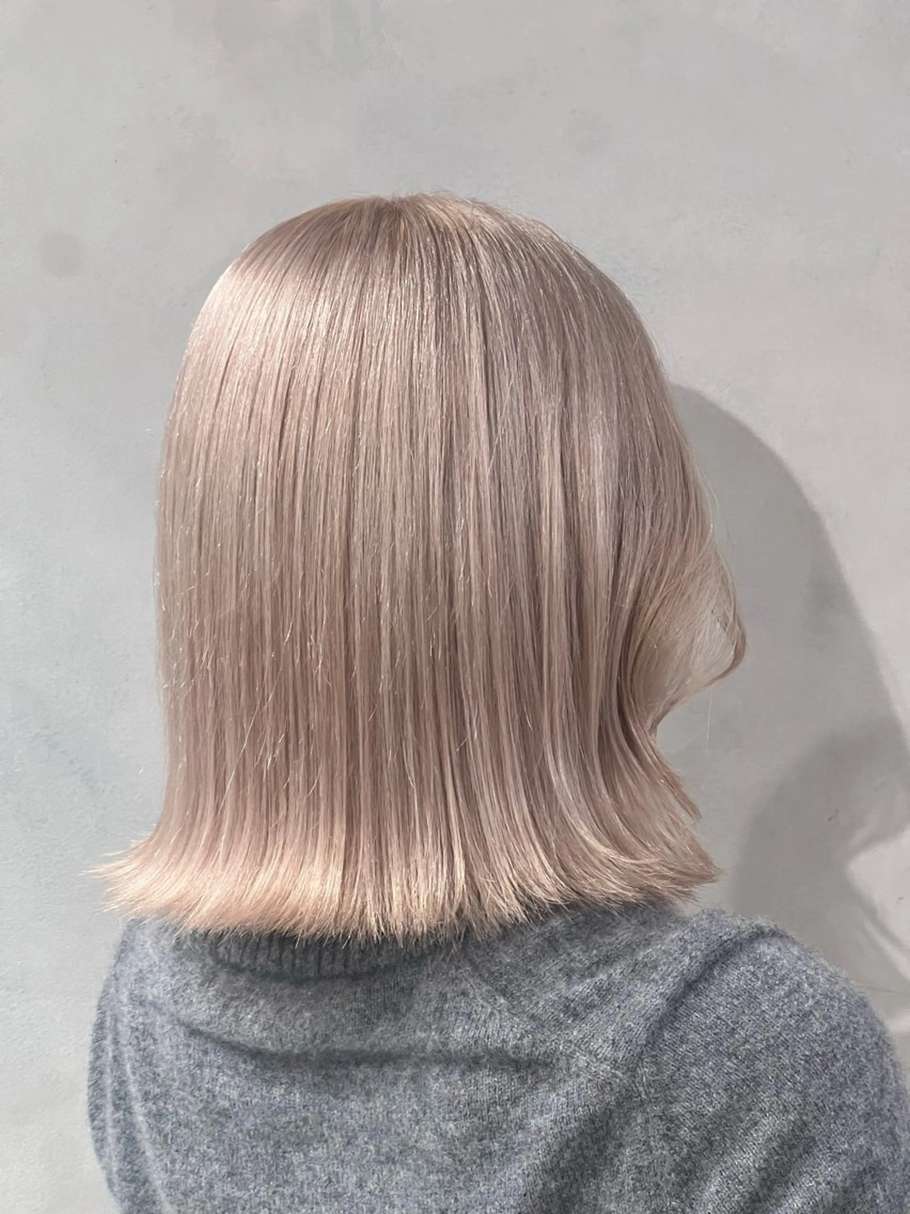 ミディアム ヘアカラー トリートメント 渋谷ハイトーン/ デザインカラー阿部のヘアスタイル