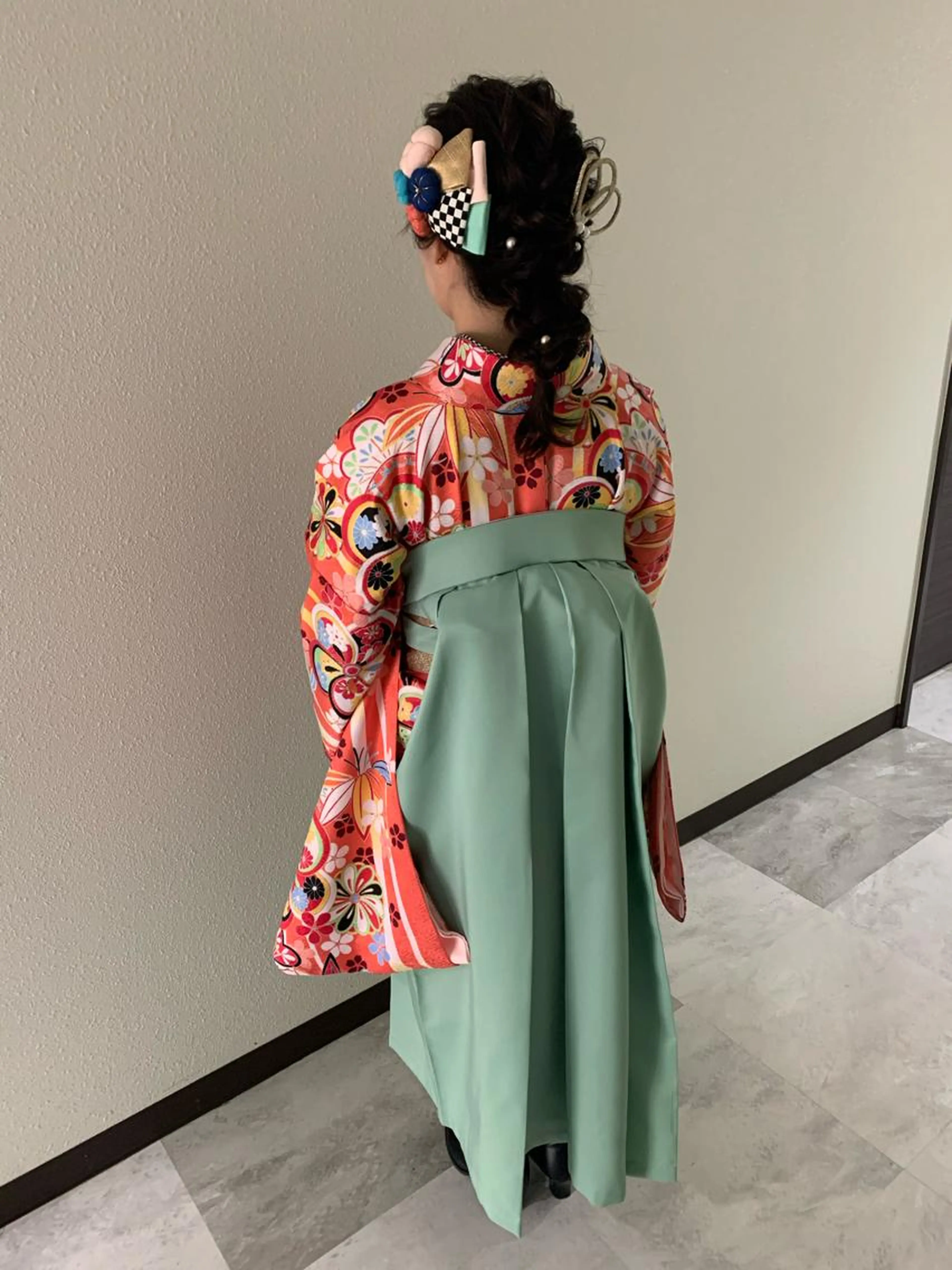 袴着付け　(ヘアセットは含まれません)の写真