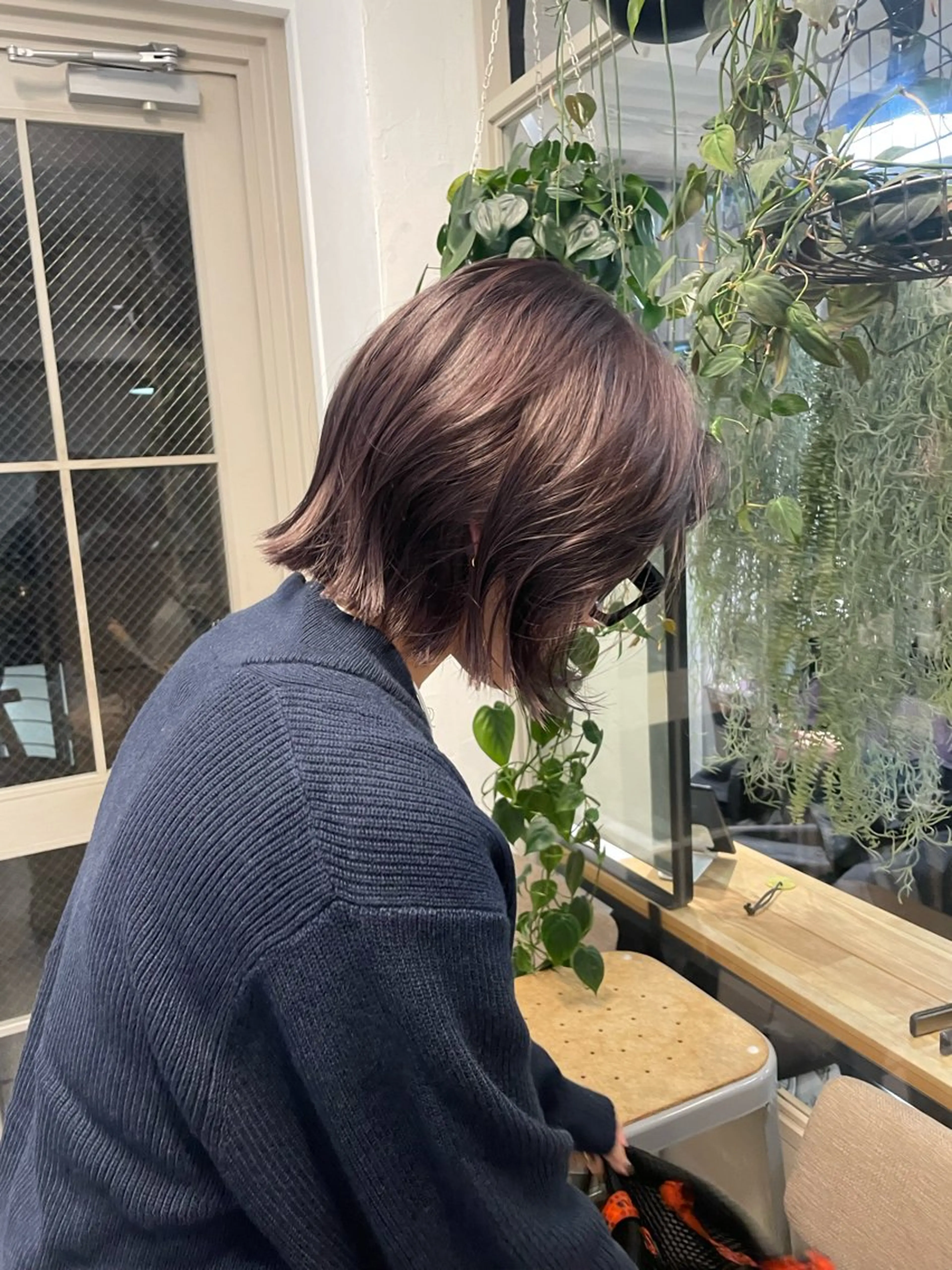 ショート カラー ミルクティー× グレージュMOMOのヘアスタイル