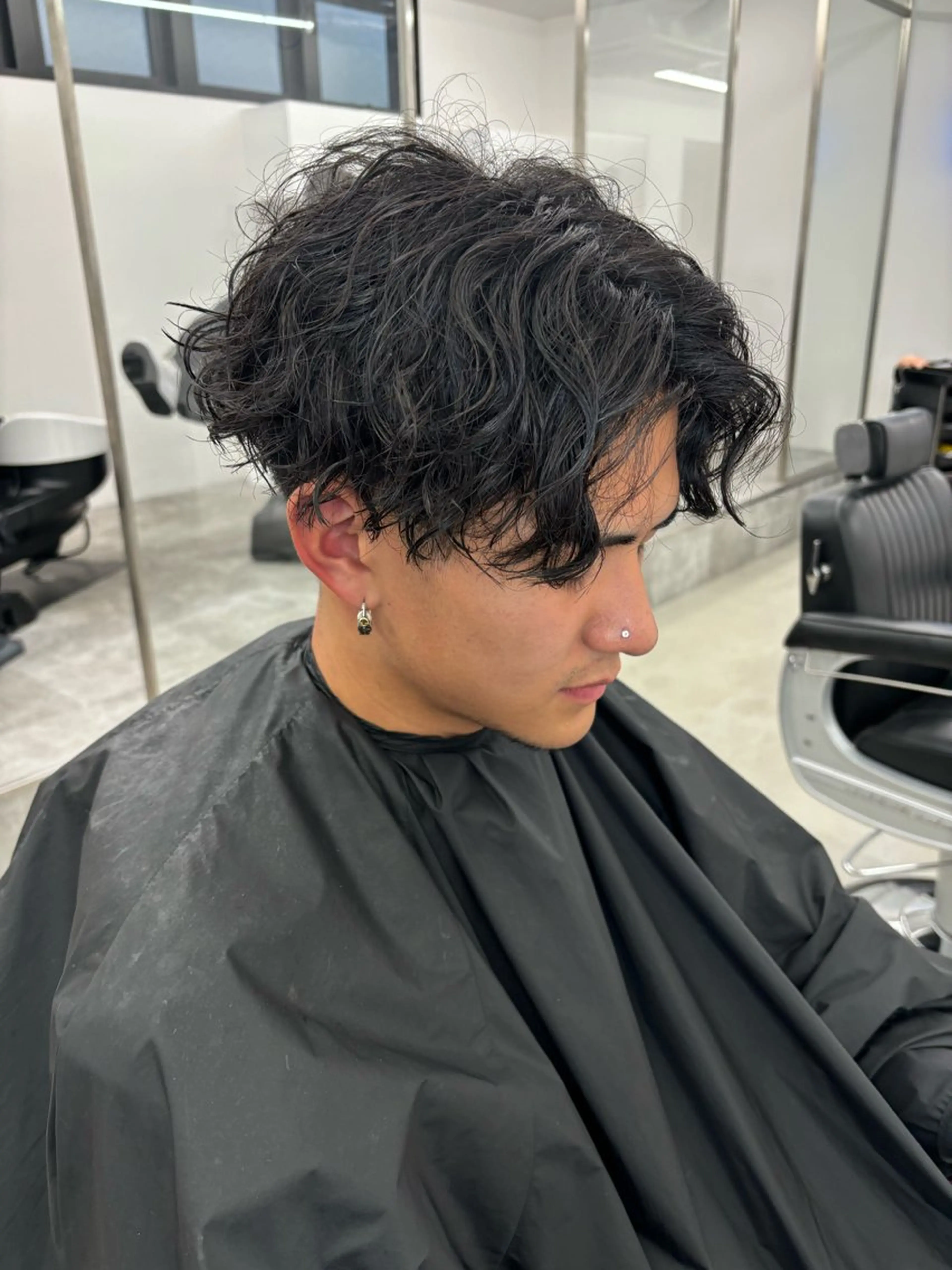 ショート パーマ職人DAIKI ツイスパ/波巻きのヘアスタイル