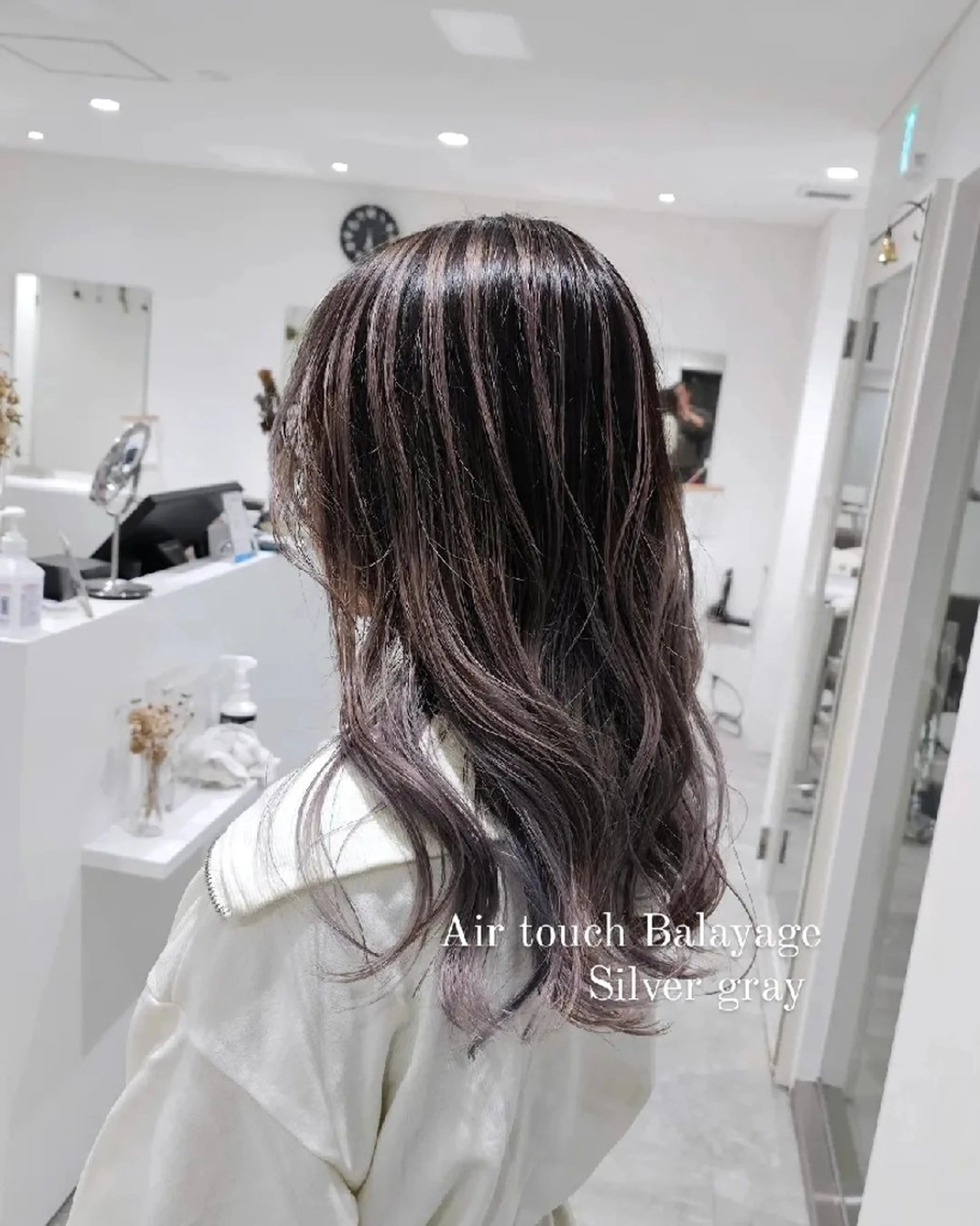 セミロング カラー カット ヘアカラー E Komo hair所属・Wow❕E Komo hair 永井一輝のヘアスタイル