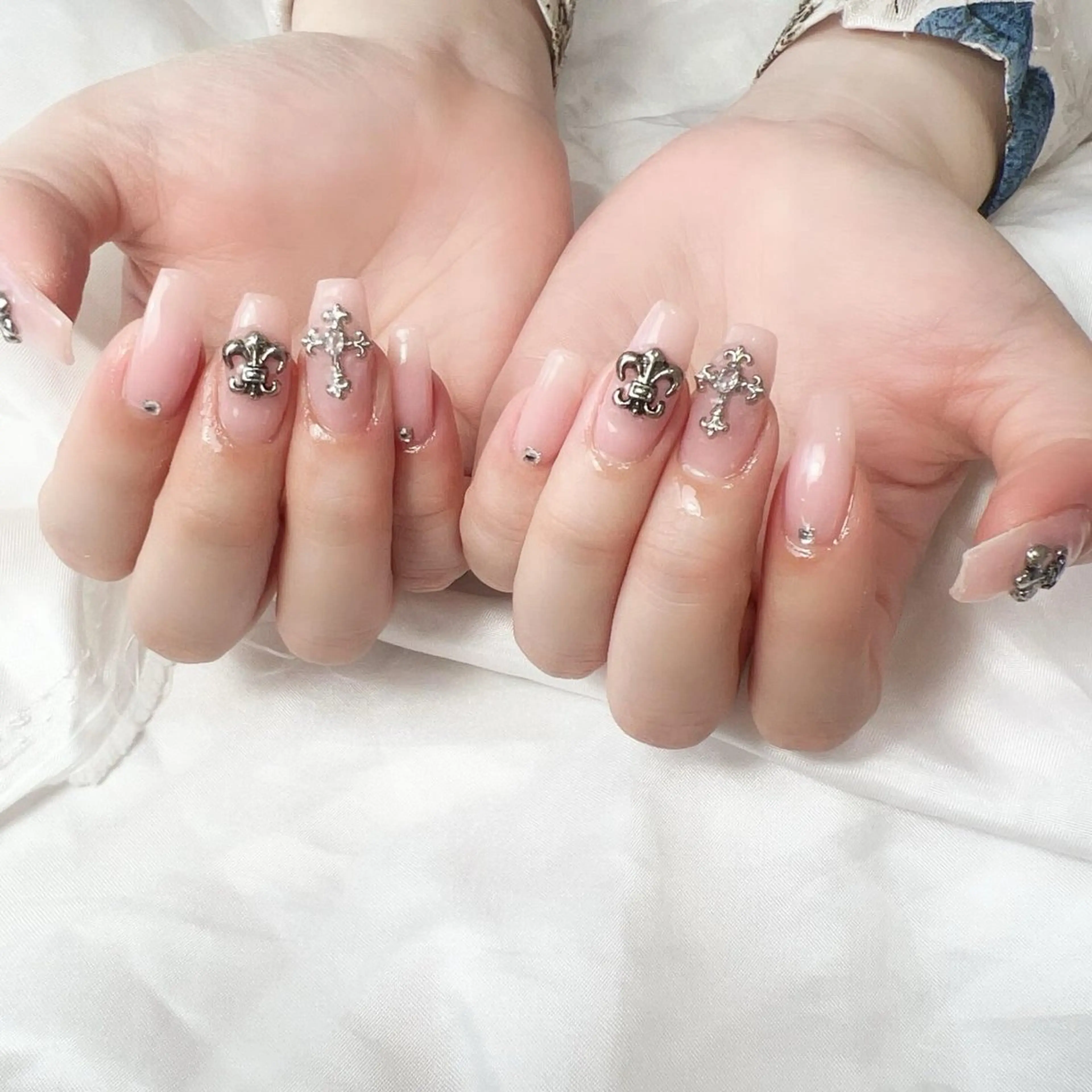 ネイル ハンドネイル nailstudio ′ecole所属・nailstudio ′ecoleのネイルデザイン