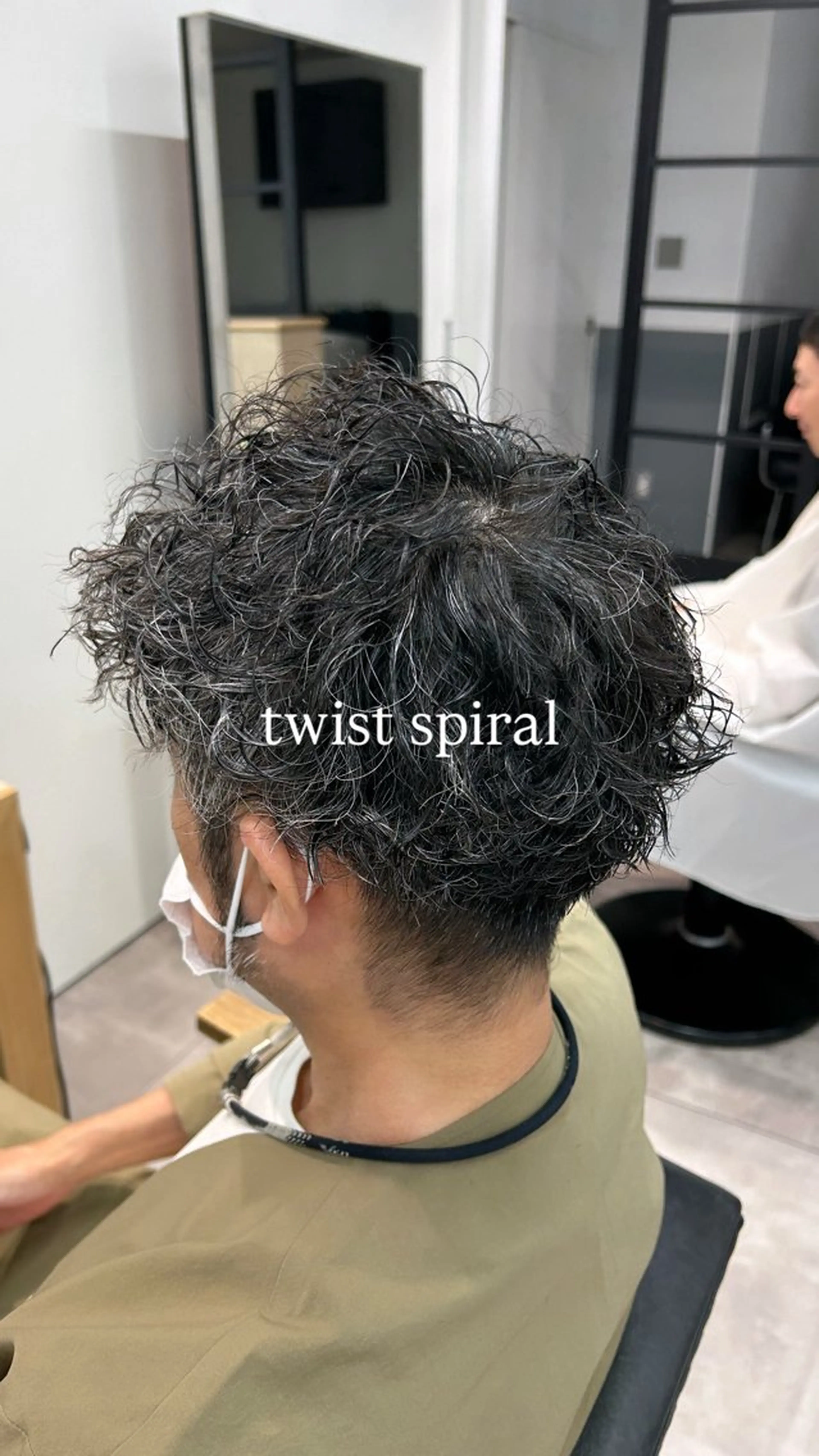 ショート パーマ メンズ カット パーマ メンズ/バレイヤー ジュ/HIKARUのヘアスタイル