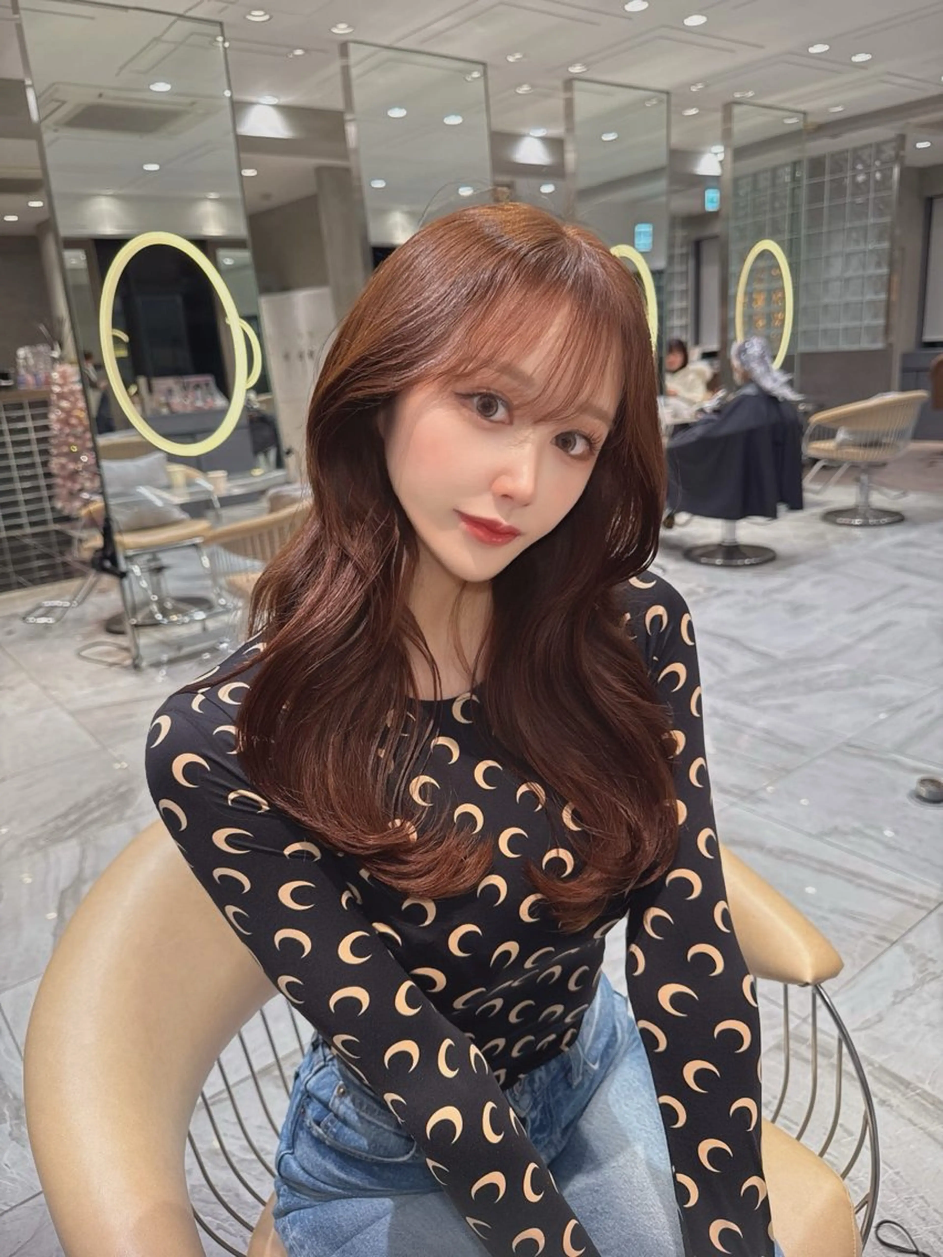 ロング カラー ブラウンカラー 透明感カラー オレンジ オレンジブラウン カット ヘアカラー 🥇KEN /レイヤー/艶カラーのヘアスタイル