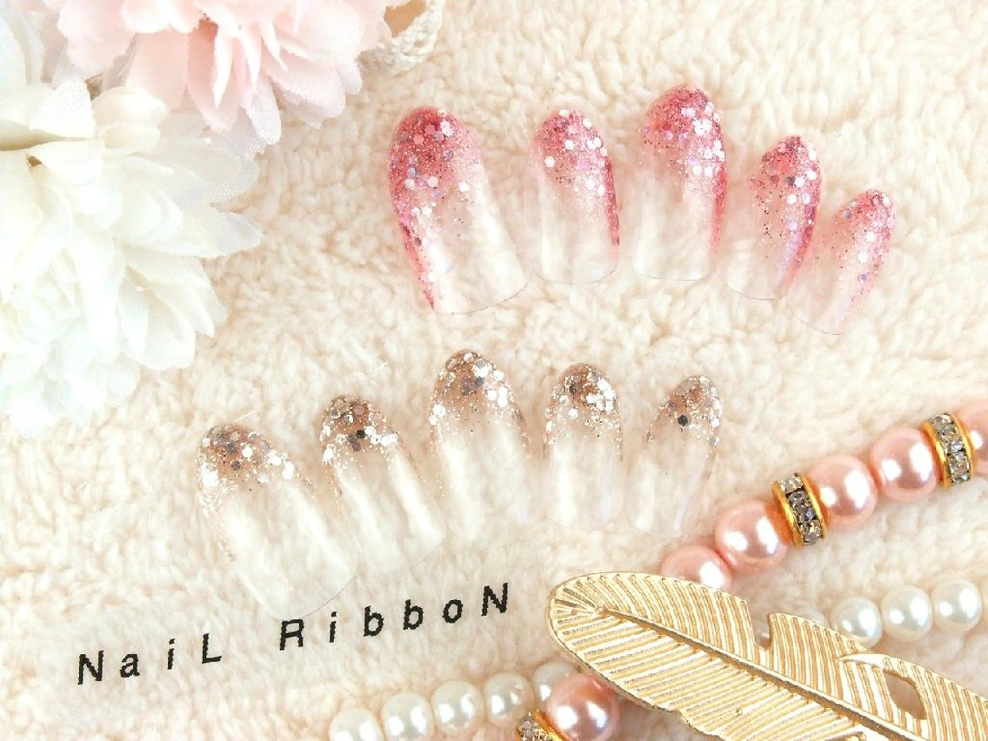 ネイル ラメ(グリッター) ネイルリボン 受付スタッフのネイルデザイン