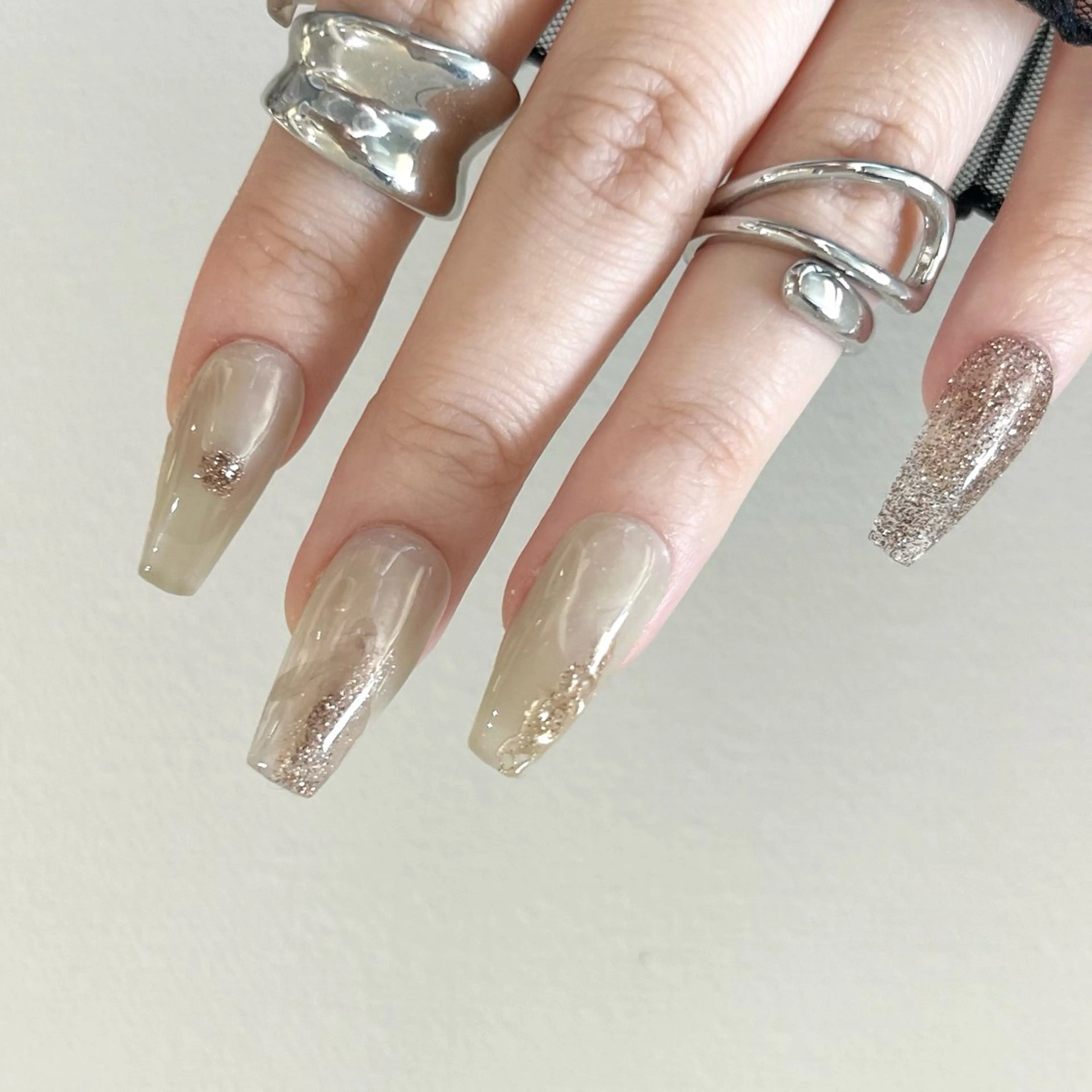 ネイル Ray. ちゅるん系ニュアンスのネイルデザイン