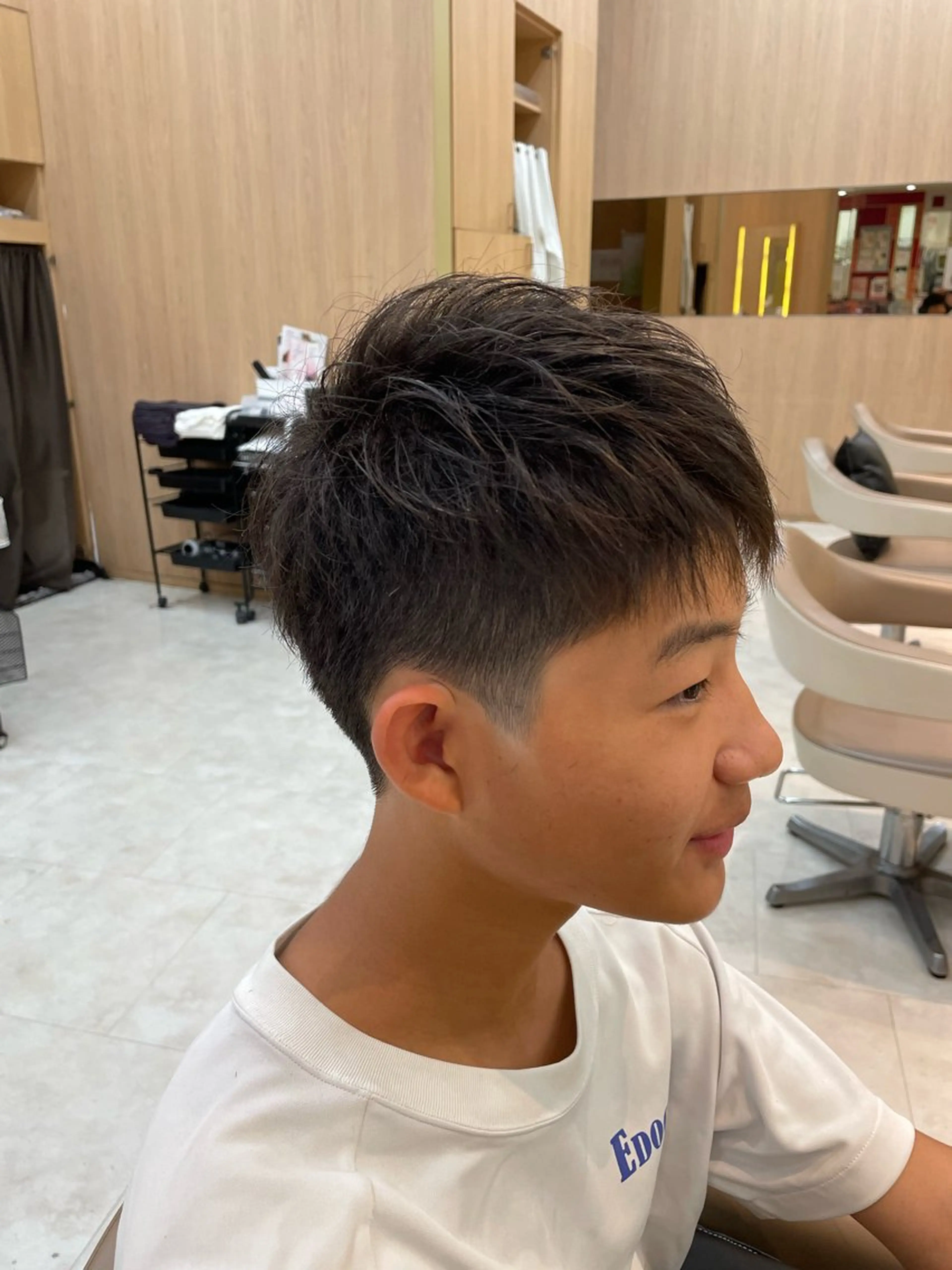 ショート メンズ キッズ ショートボブ メンズバレイヤージュ メンズブリーチ メンズハイライト メンズパーマ カット 朝ラクセット まとまるカット松崎愛のヘアスタイル