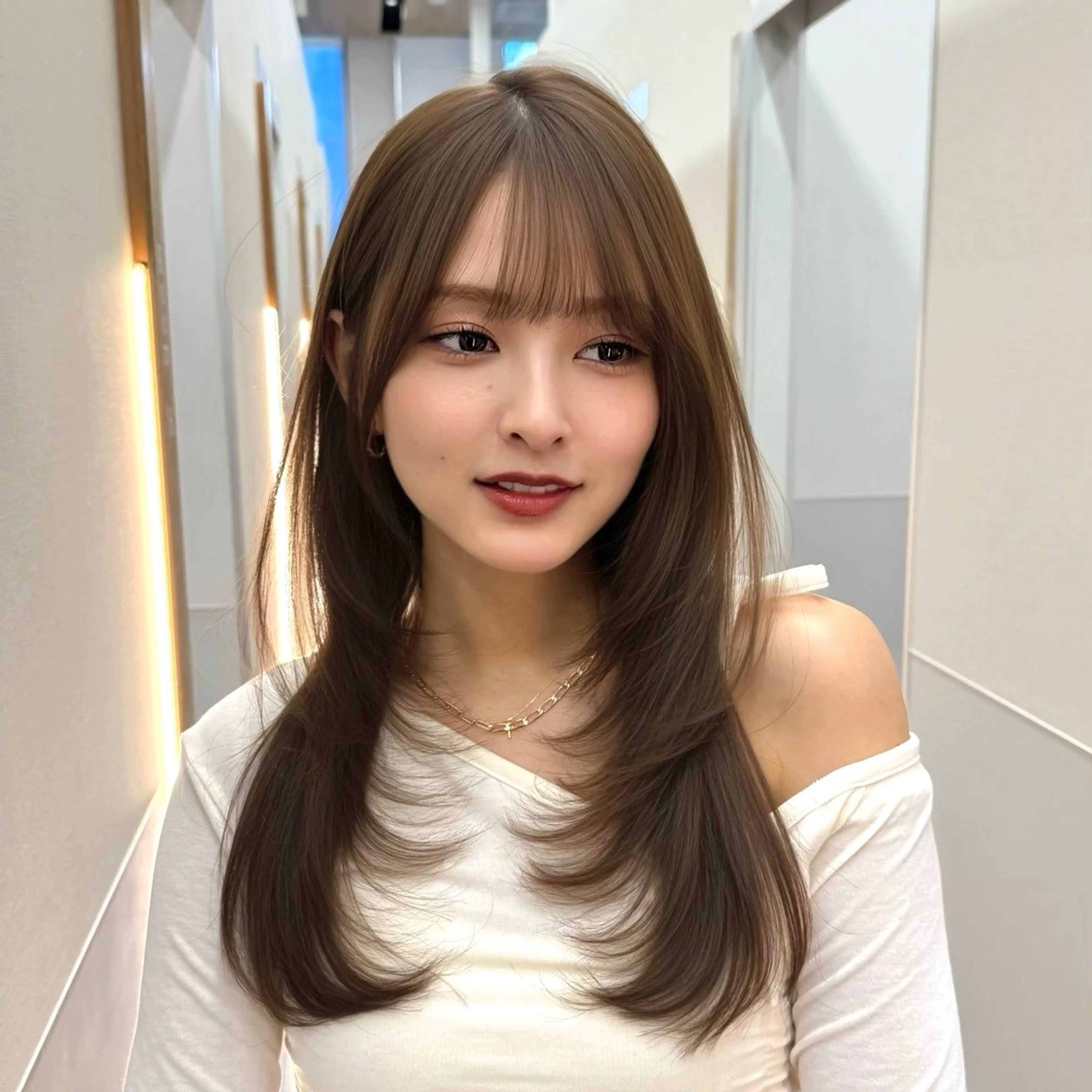 セミロング カット ヘアカラー トリートメント SALOWIN銀座六丁目店所属・️🫧レイヤーカット 銀座/れいか️️🫧のヘアスタイル