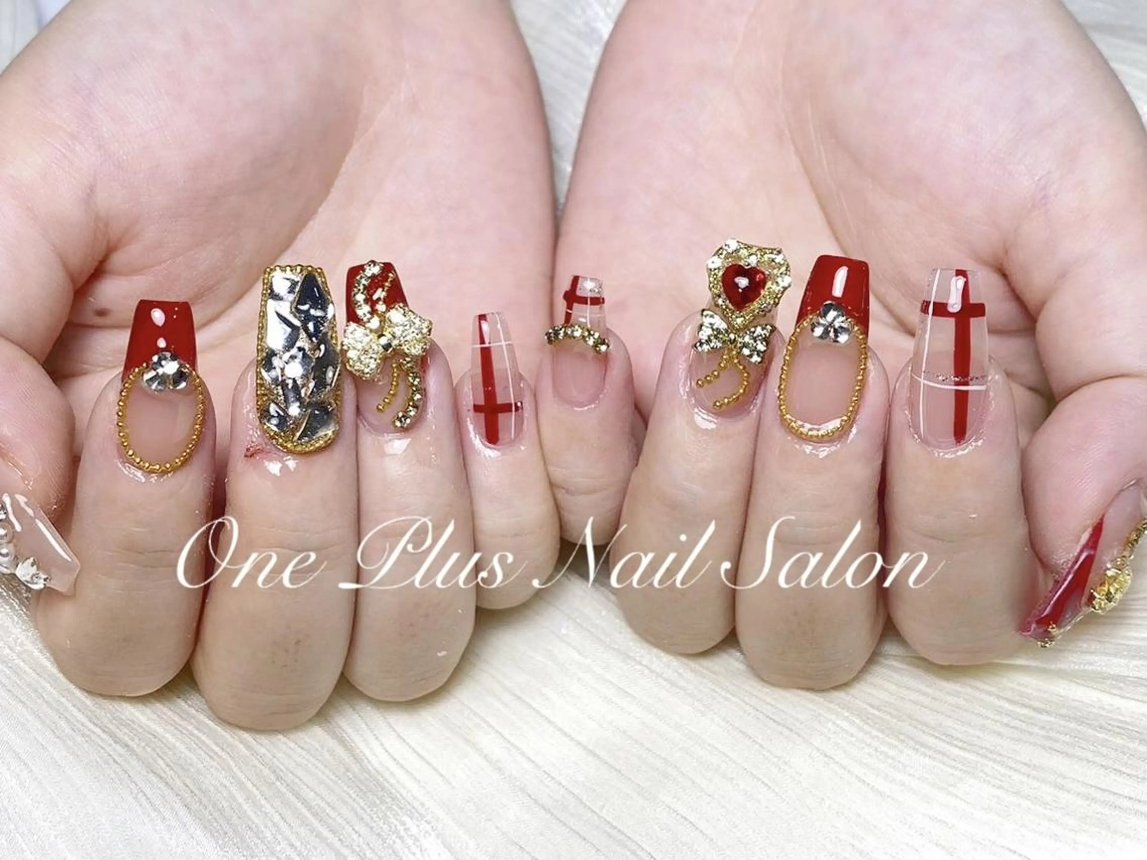 ネイル ジェルネイル キラキラネイル 韓国ネイル ラメ(グリッター) マグネットネイル haruka 🧸のネイルデザイン