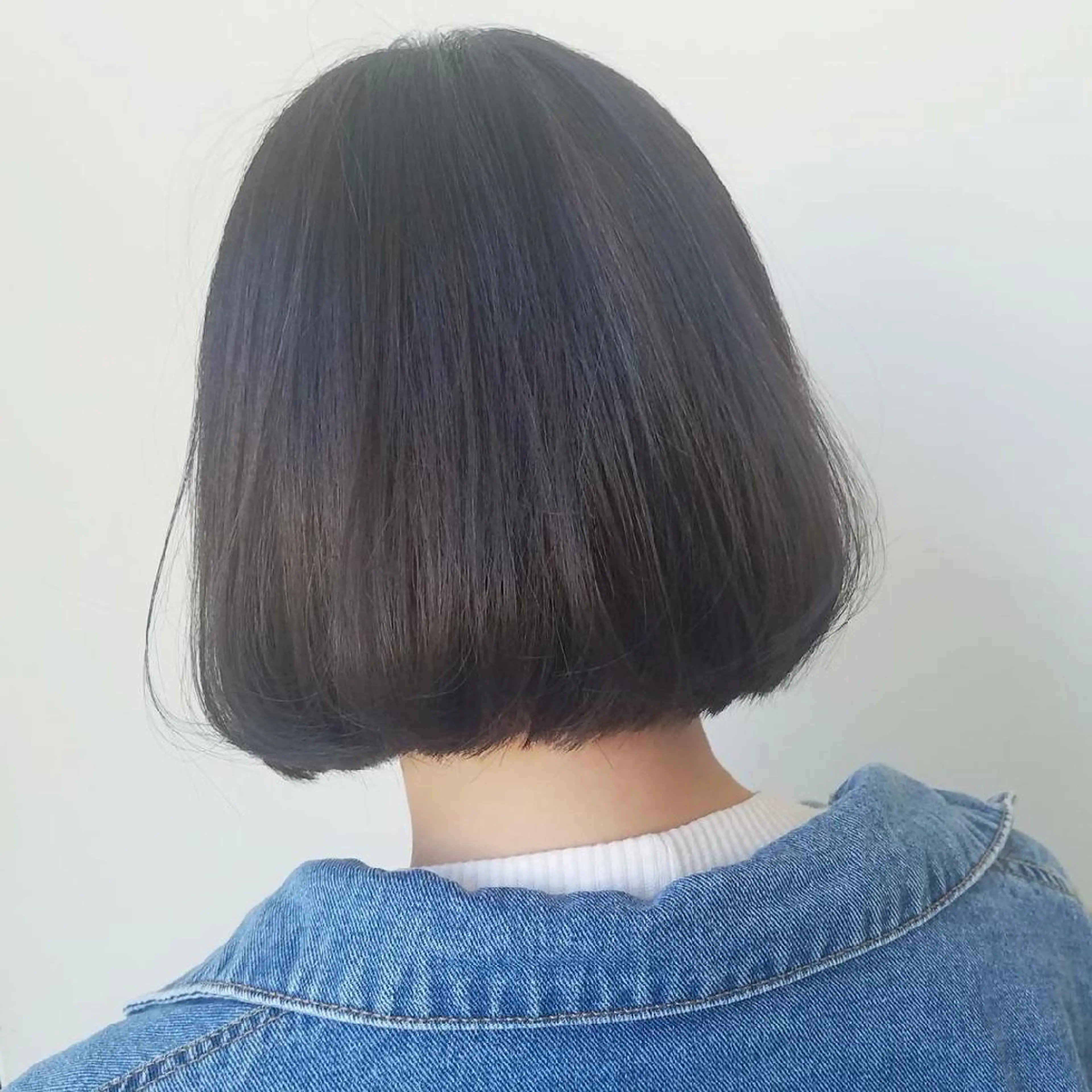 ショート カラー iplus まつげ、眉毛、耳つぼのマツエク・マツパデザイン