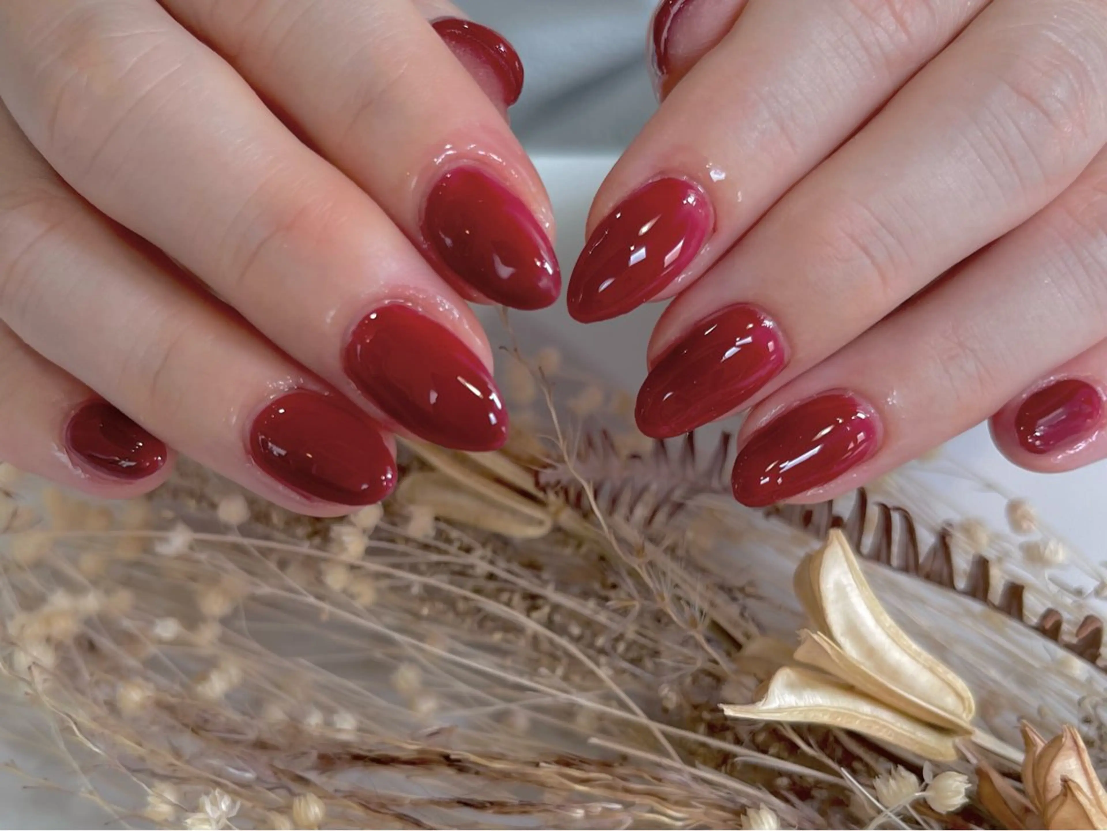 ネイル 赤色 Queen nail所属・QUEENＮA IＬ JR寺田町1分のネイルデザイン