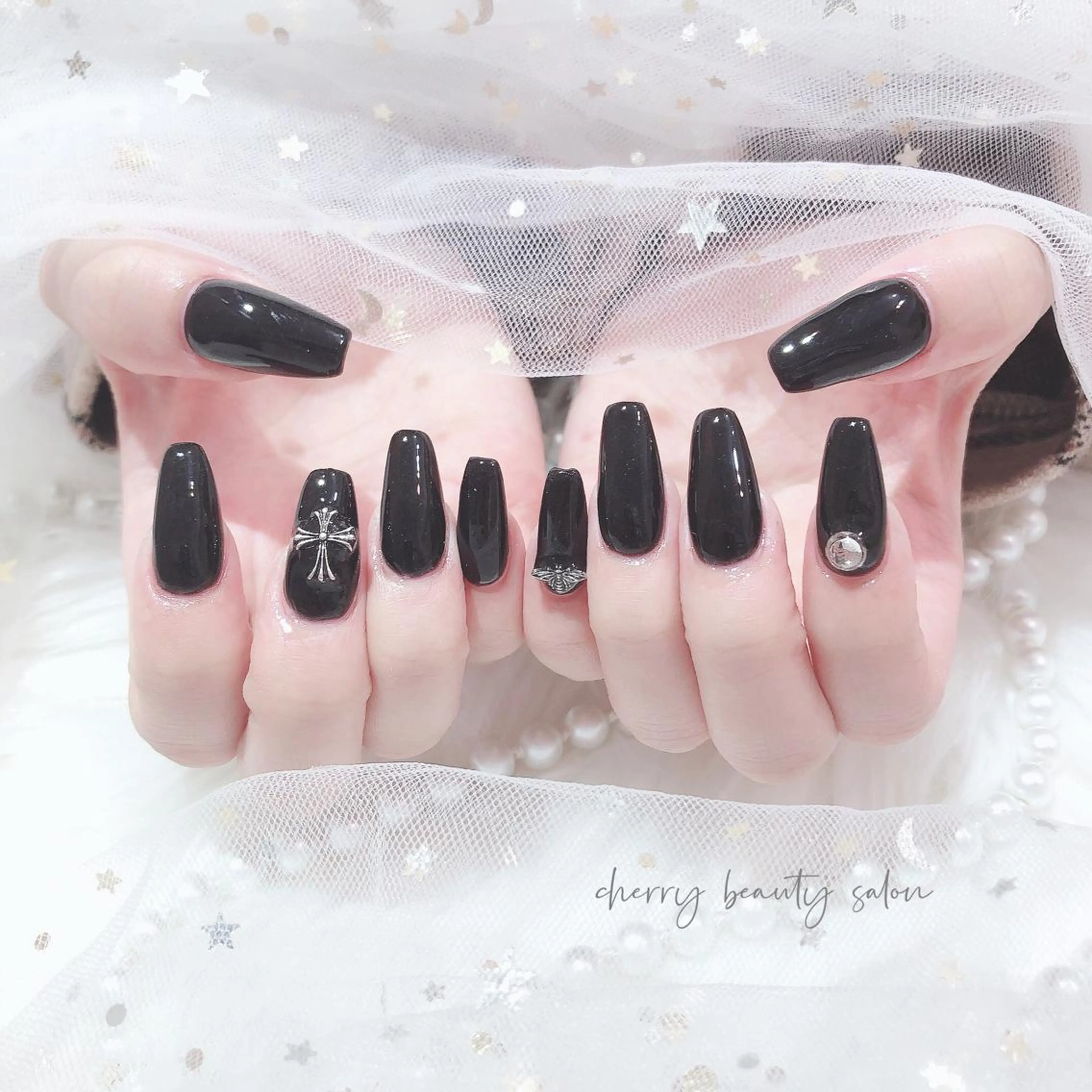 セミロング ネイル SAKURA 🍒のネイルデザイン