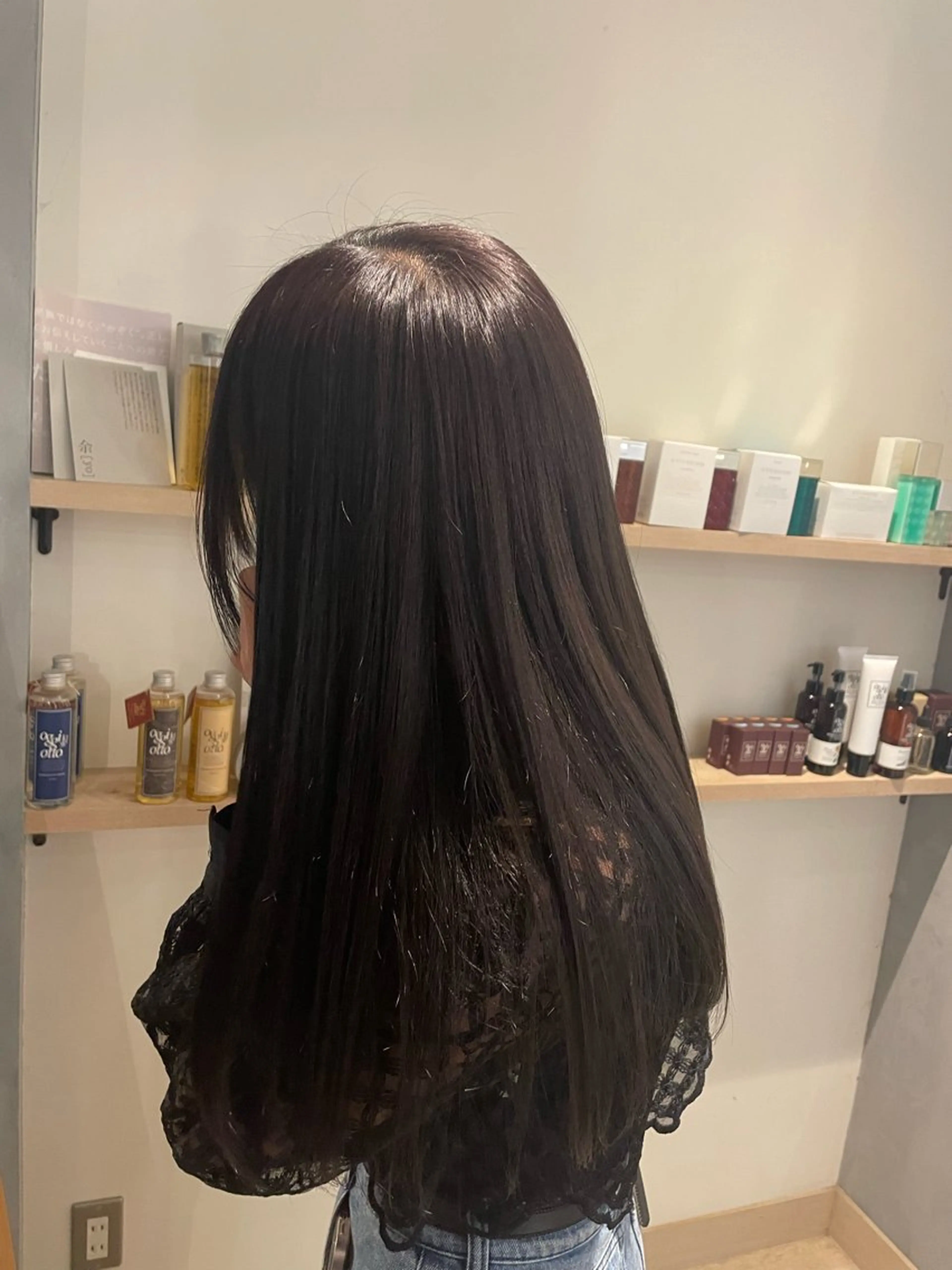 ロング ヘアカラー トリートメント アイナ ROCCOのヘアスタイル