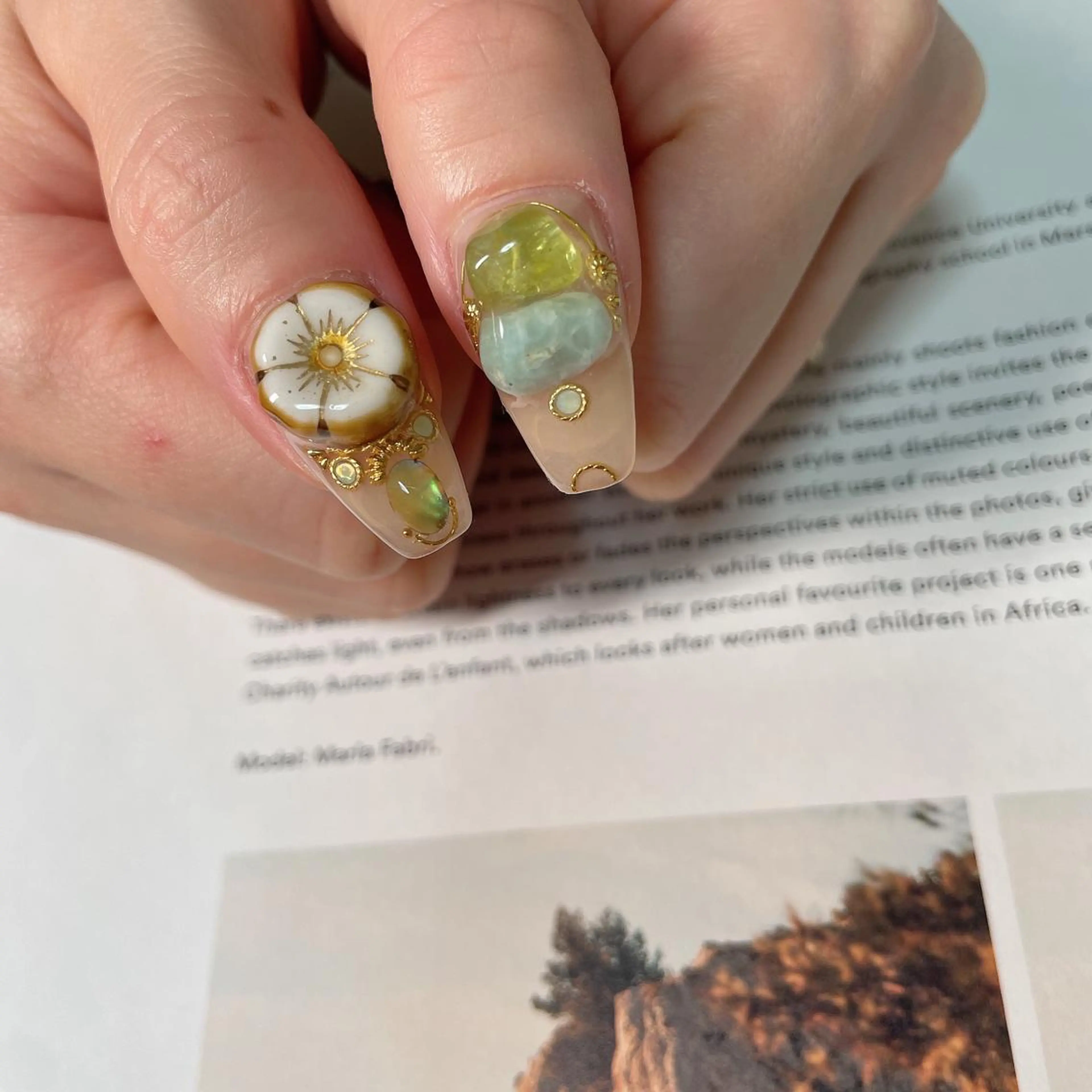 ネイル ハンドネイル lilbondir. chiharuのネイルデザイン