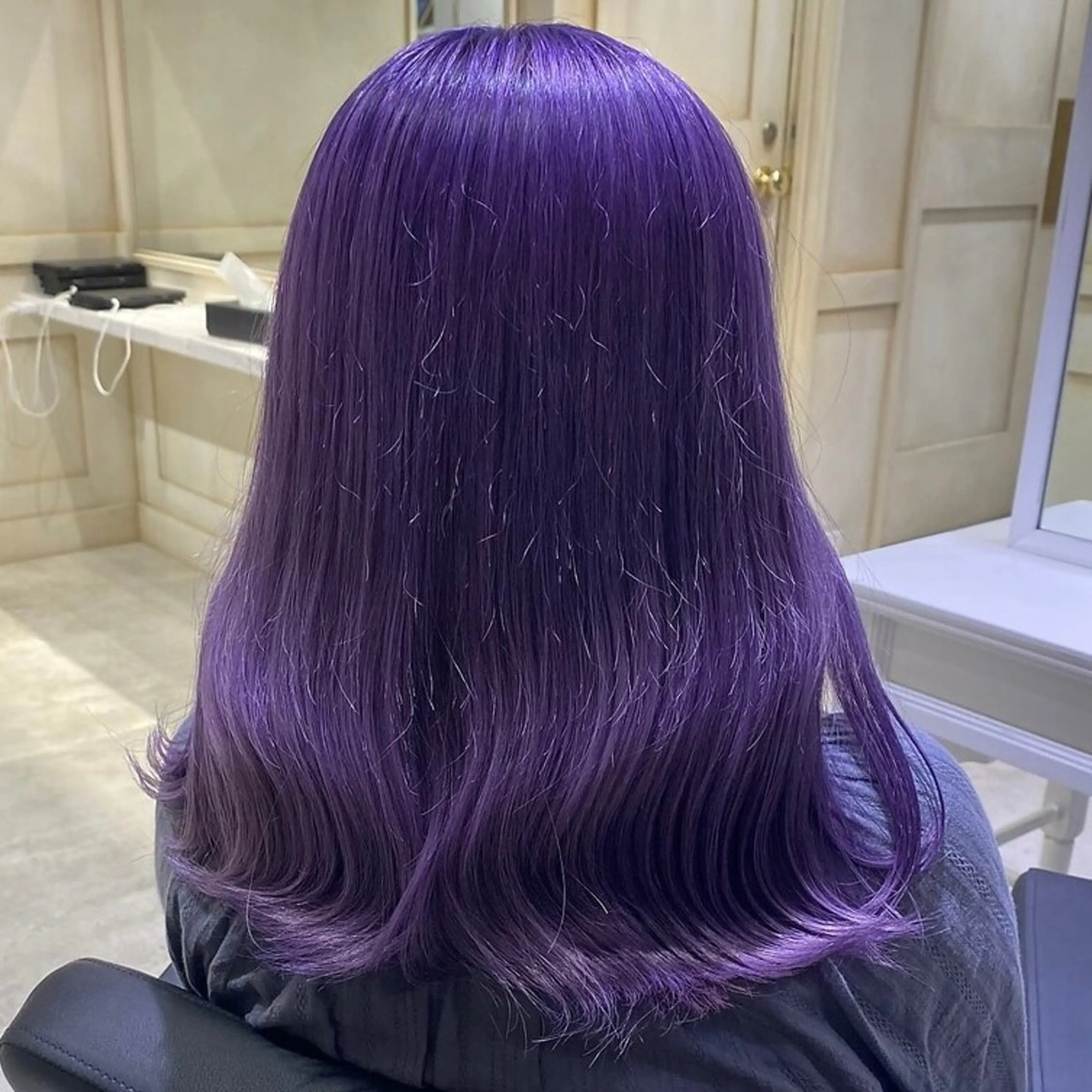 セミロング カラー ブリーチ ハイトーンカラー バイオレットカラー 💖ブリーチ/暖色 𝐘𝐮𝐢💖のヘアスタイル