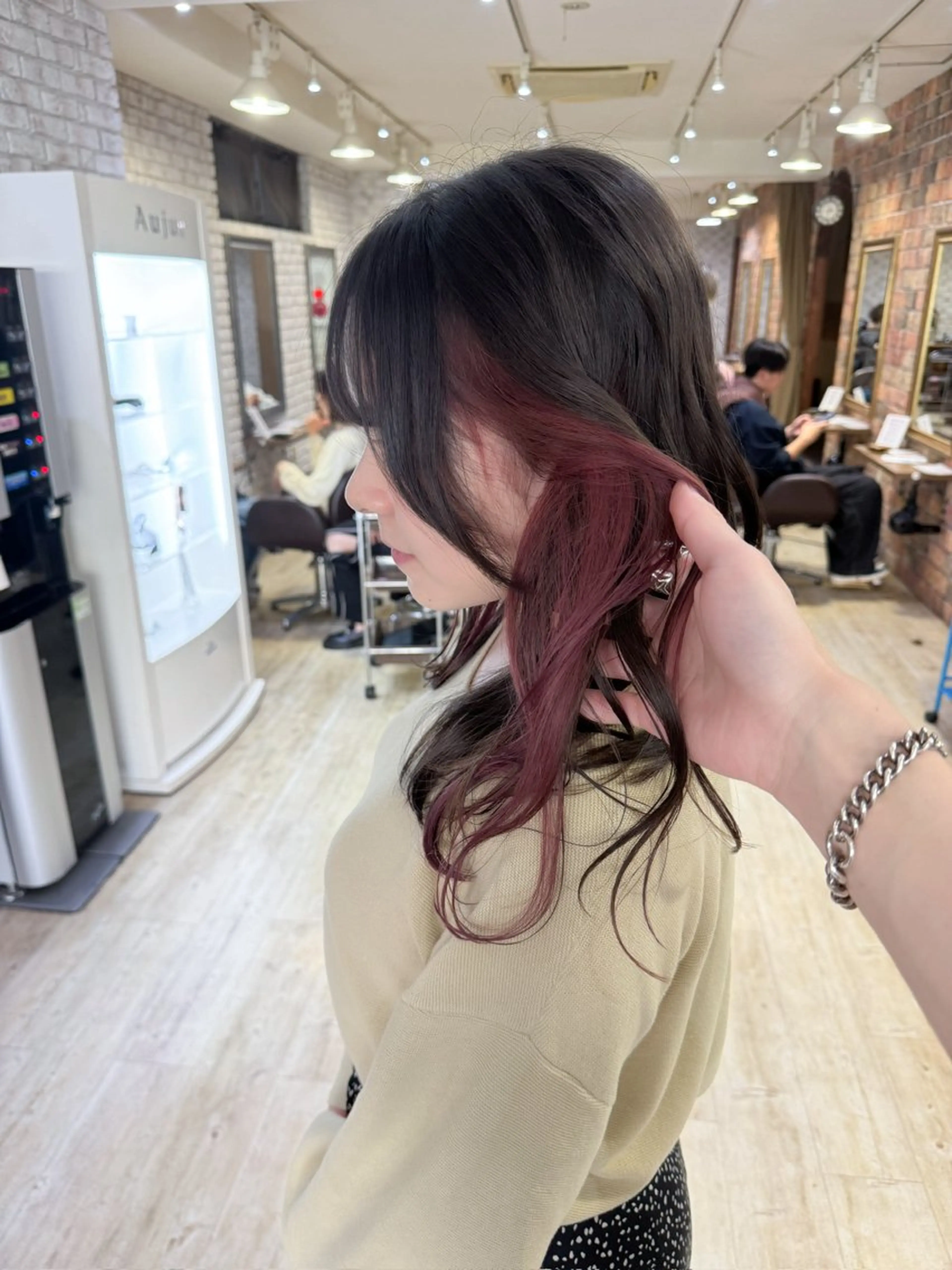 セミロング 古川 流久のヘアスタイル