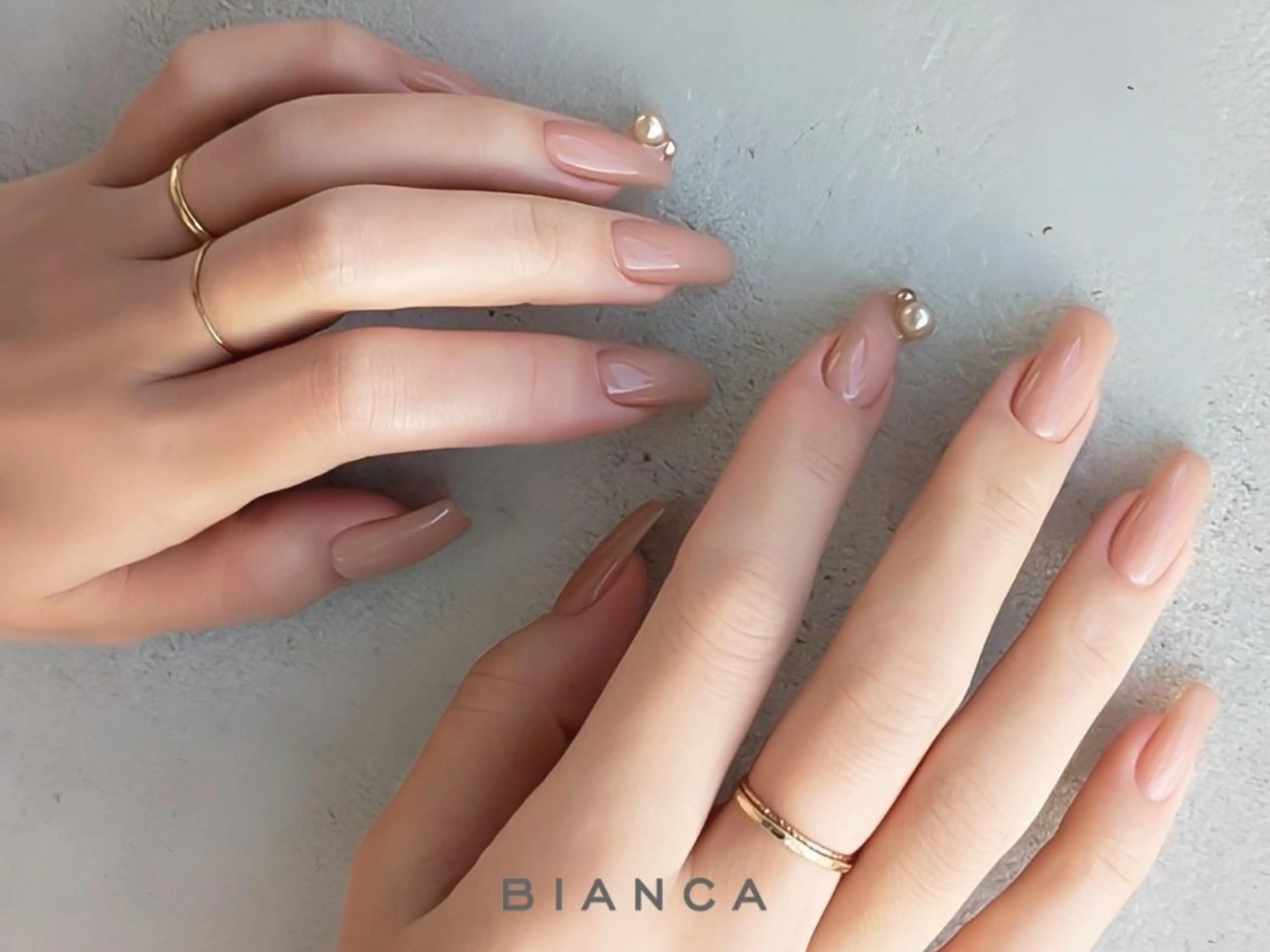ネイル シンプルネイル ストーンネイル ハンドネイル 💟Bianca 荒木💟のネイルデザイン
