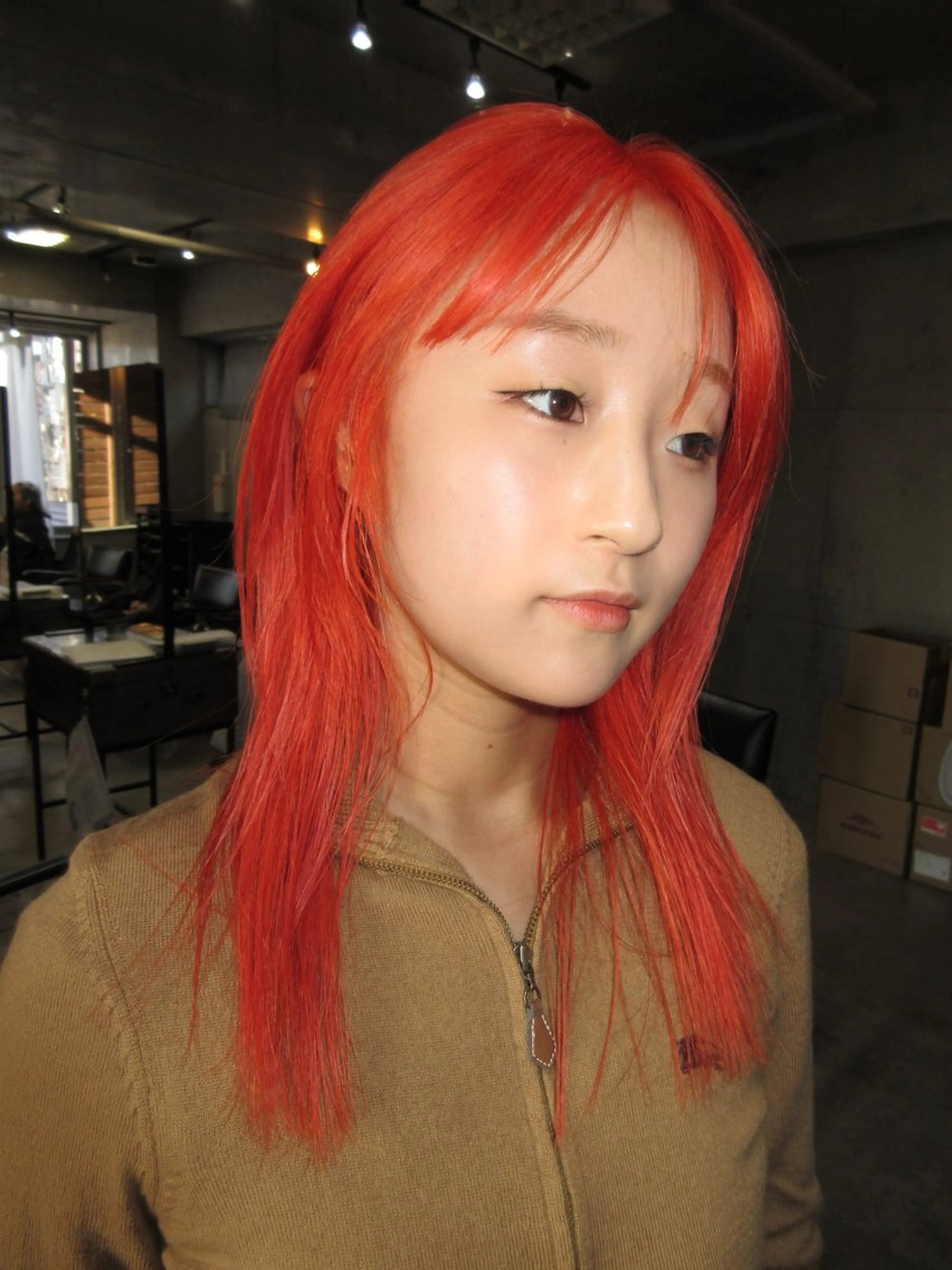 ミディアム カット ヘアカラー レイヤーカット\ウル フ　chinatsuのヘアスタイル