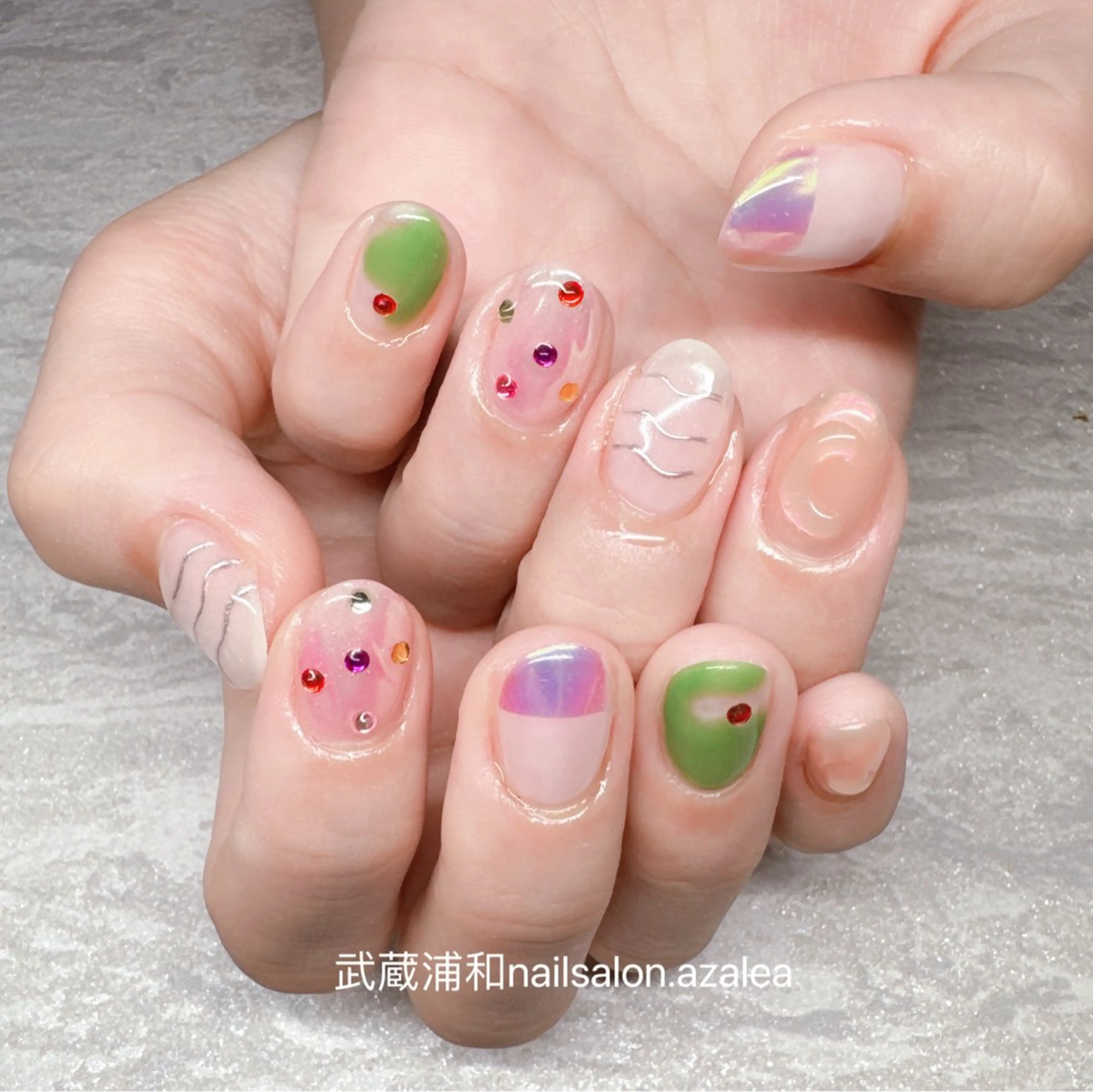 ネイル ハンドネイル R inのネイルデザイン