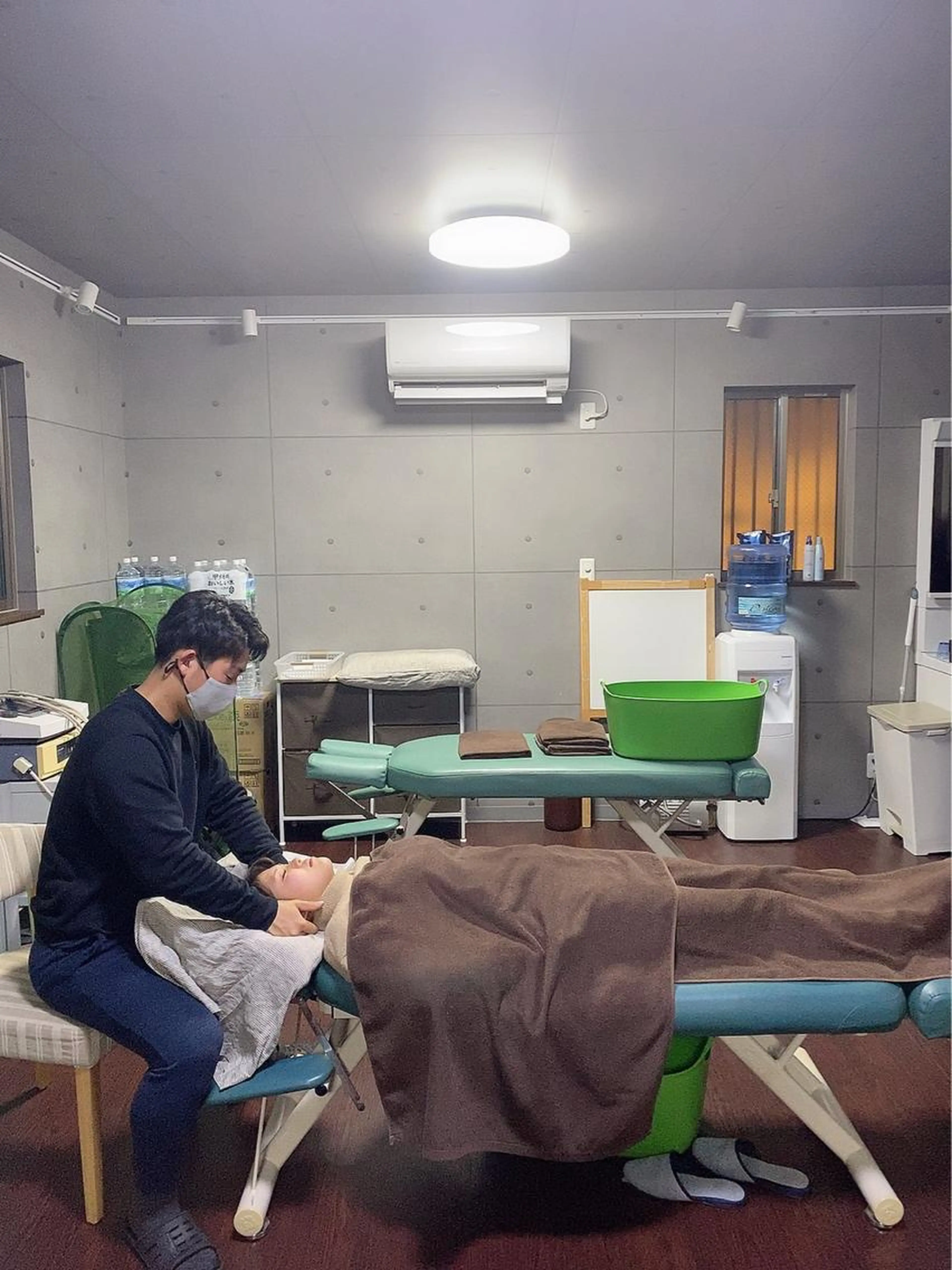 全身ほぐし+肩甲骨はがし+アジャストメントの写真