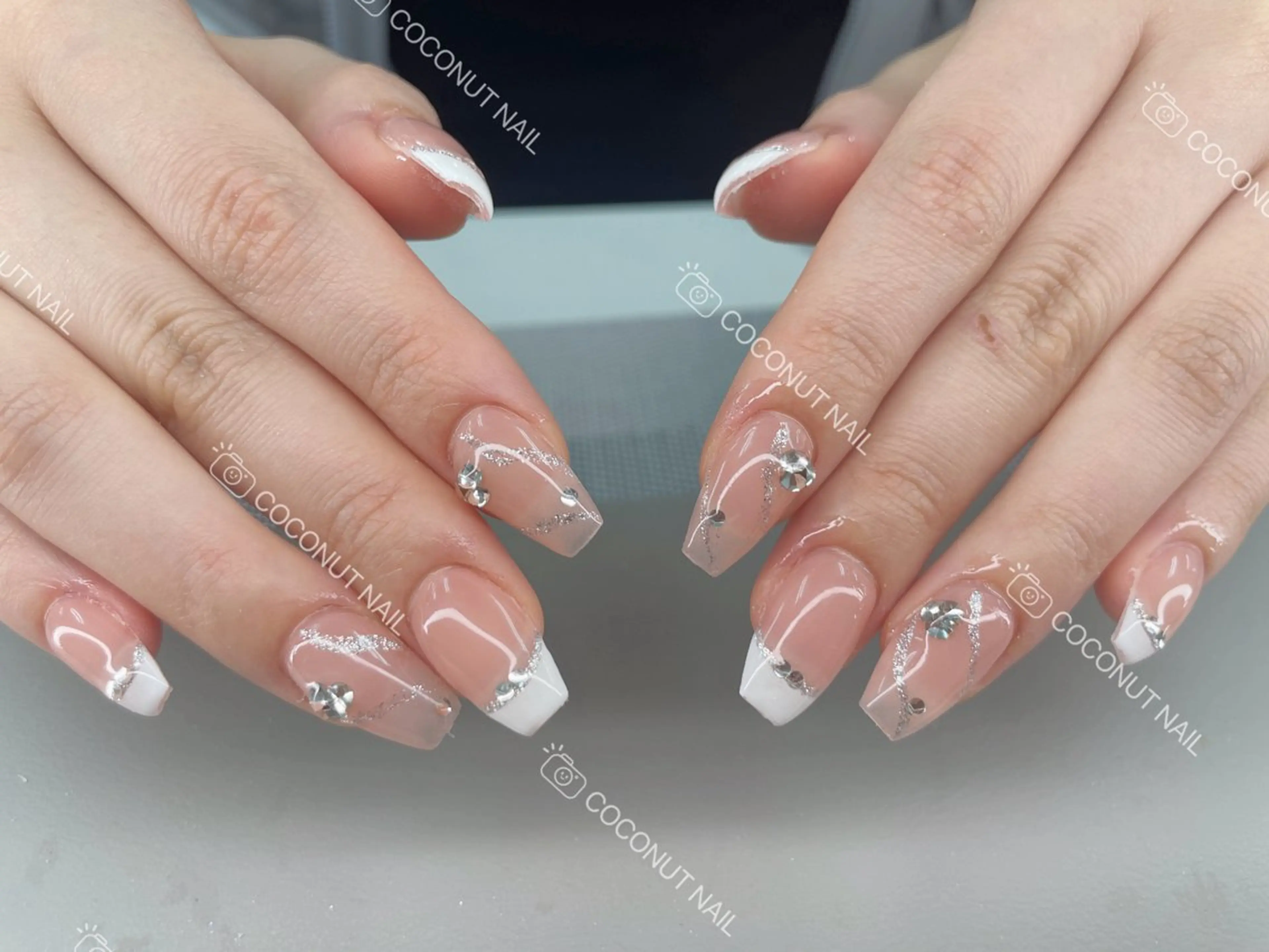 ネイル ハンドネイル 神田 ココナッツのネイルデザイン