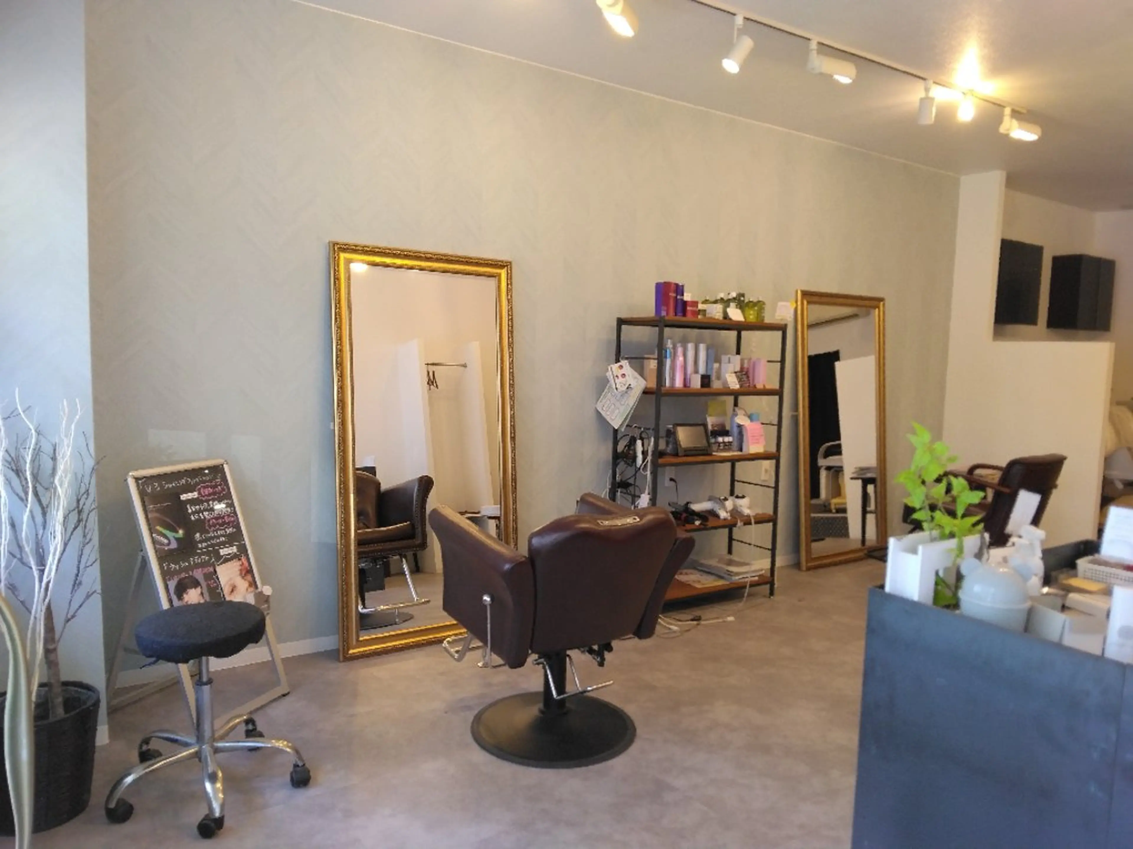 hair　make　ize所属・大石 由衣の眉毛・アイブロウイメージ