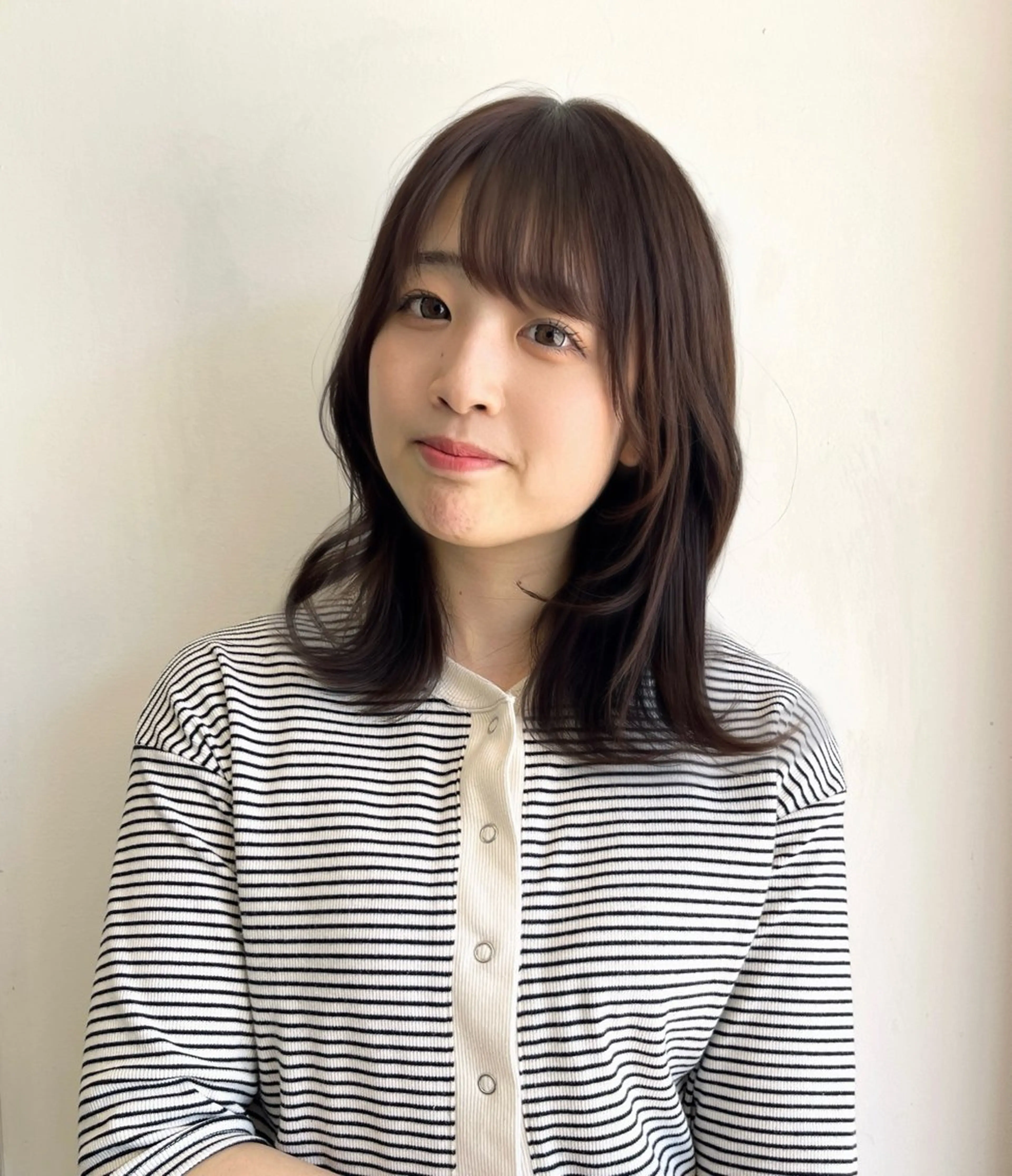 ミディアム カラー ブラウンカラー チョコレートブラウン AIRA🎀七隈／ ワンホン／韓国ヘアのヘアスタイル