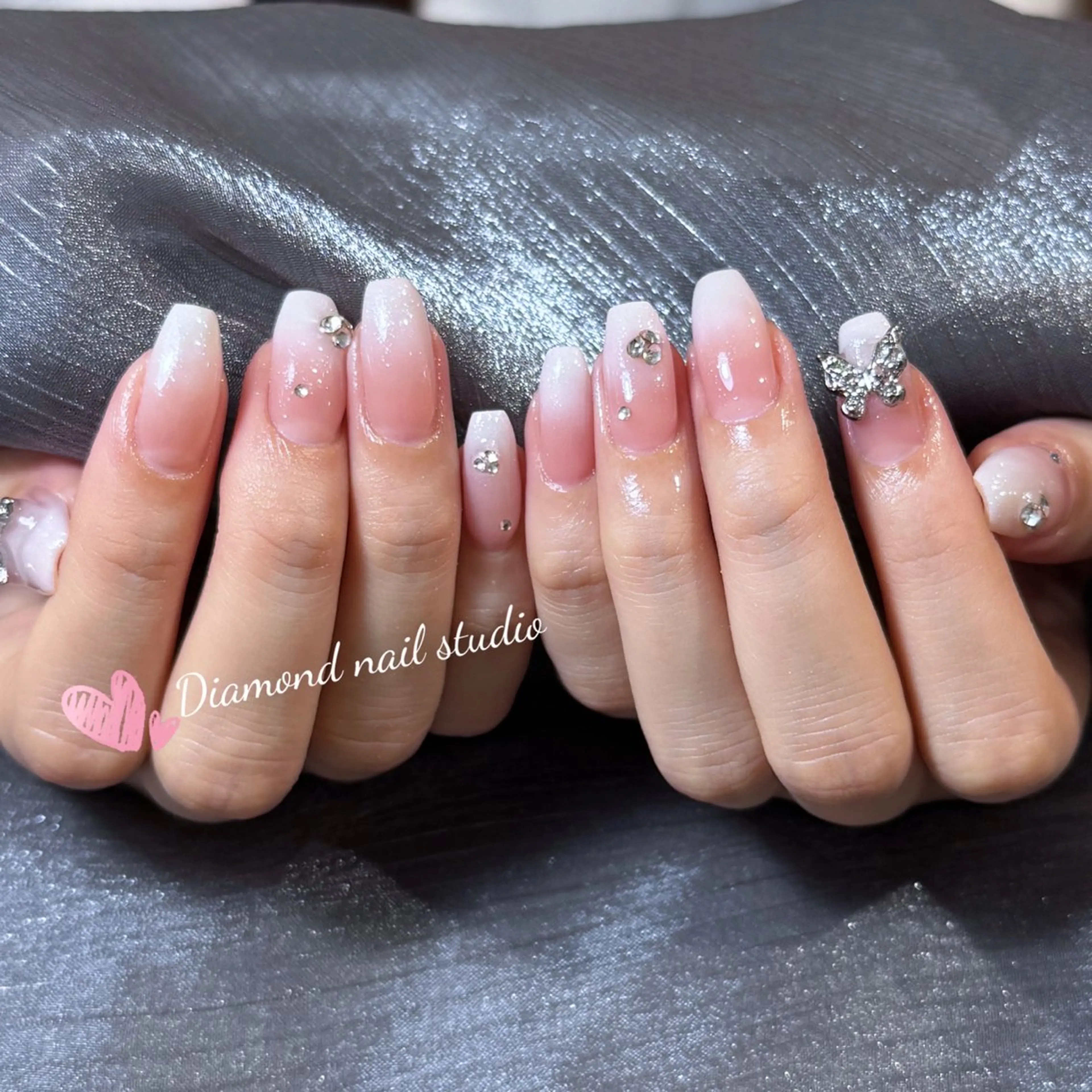 ネイル ハンドネイル ハンドケア Hana 🎗のネイルデザイン