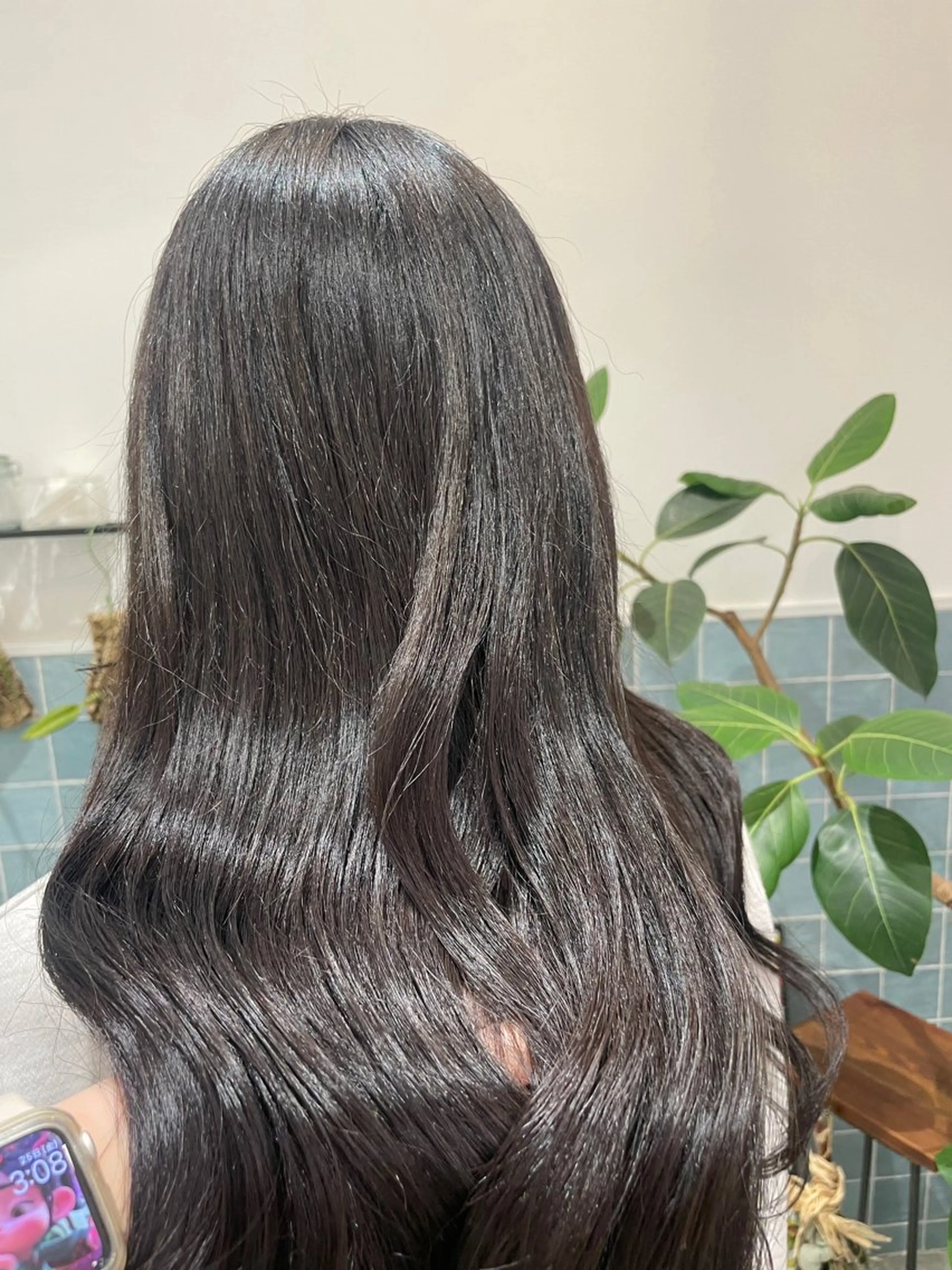 ロング 顔周りカット トリートメント カット 🕊髪質改善 ストレート🕊まいのヘアスタイル