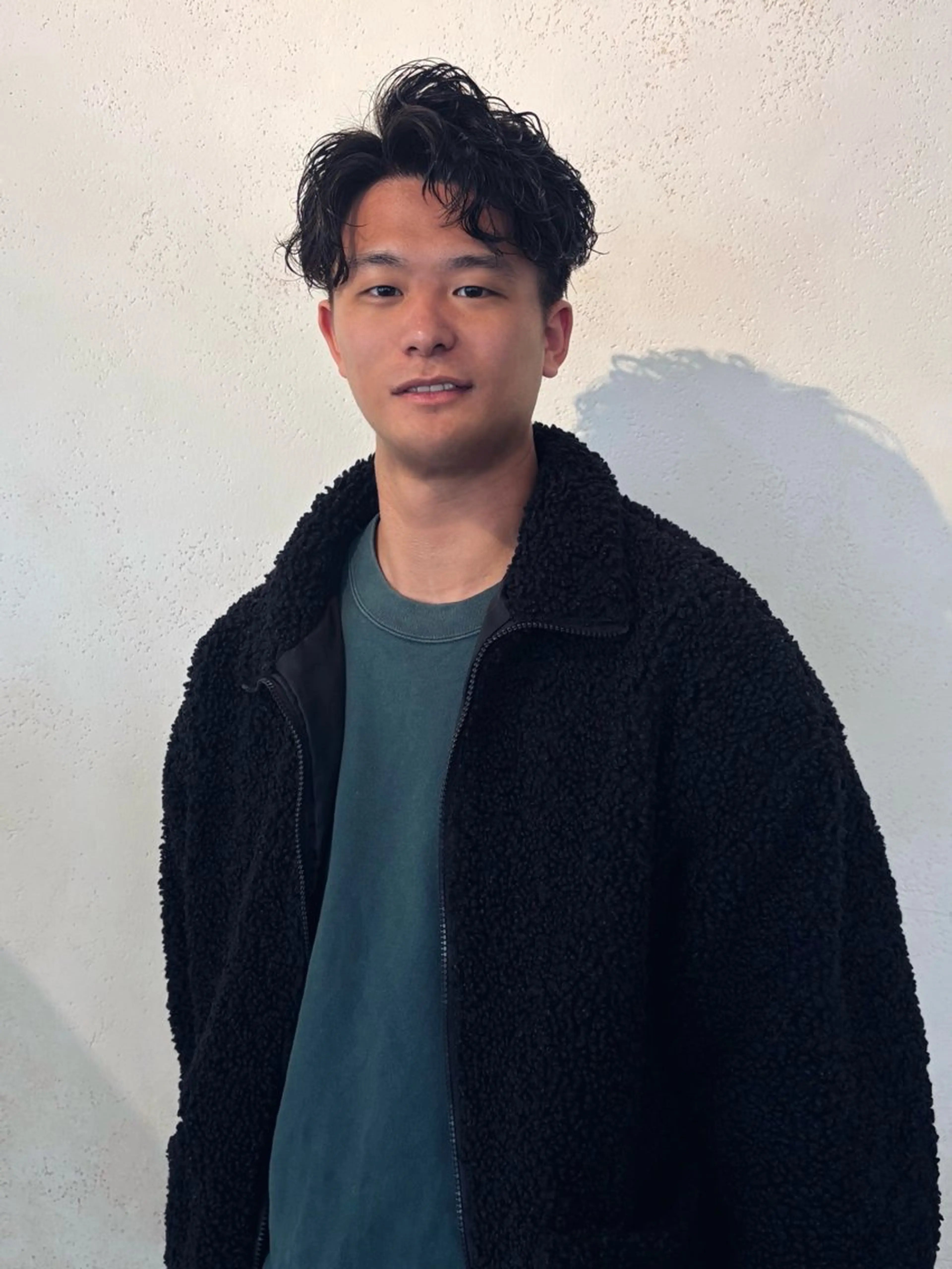 ショート パーマ メンズ センターパート メンズパーマ カット パーマ メンズ特化美容師 サノヤマトのヘアスタイル