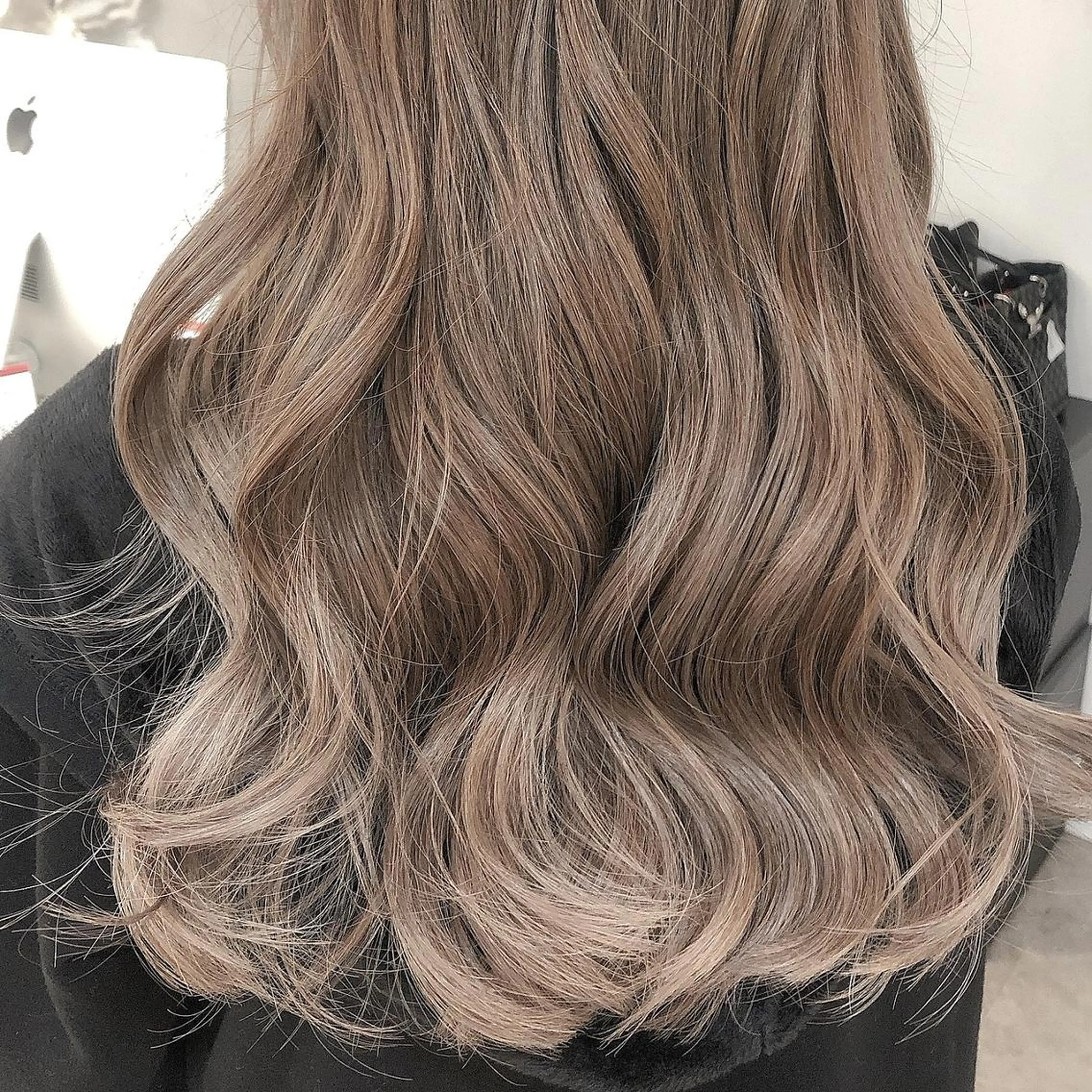 ロング Rina  のヘアスタイル