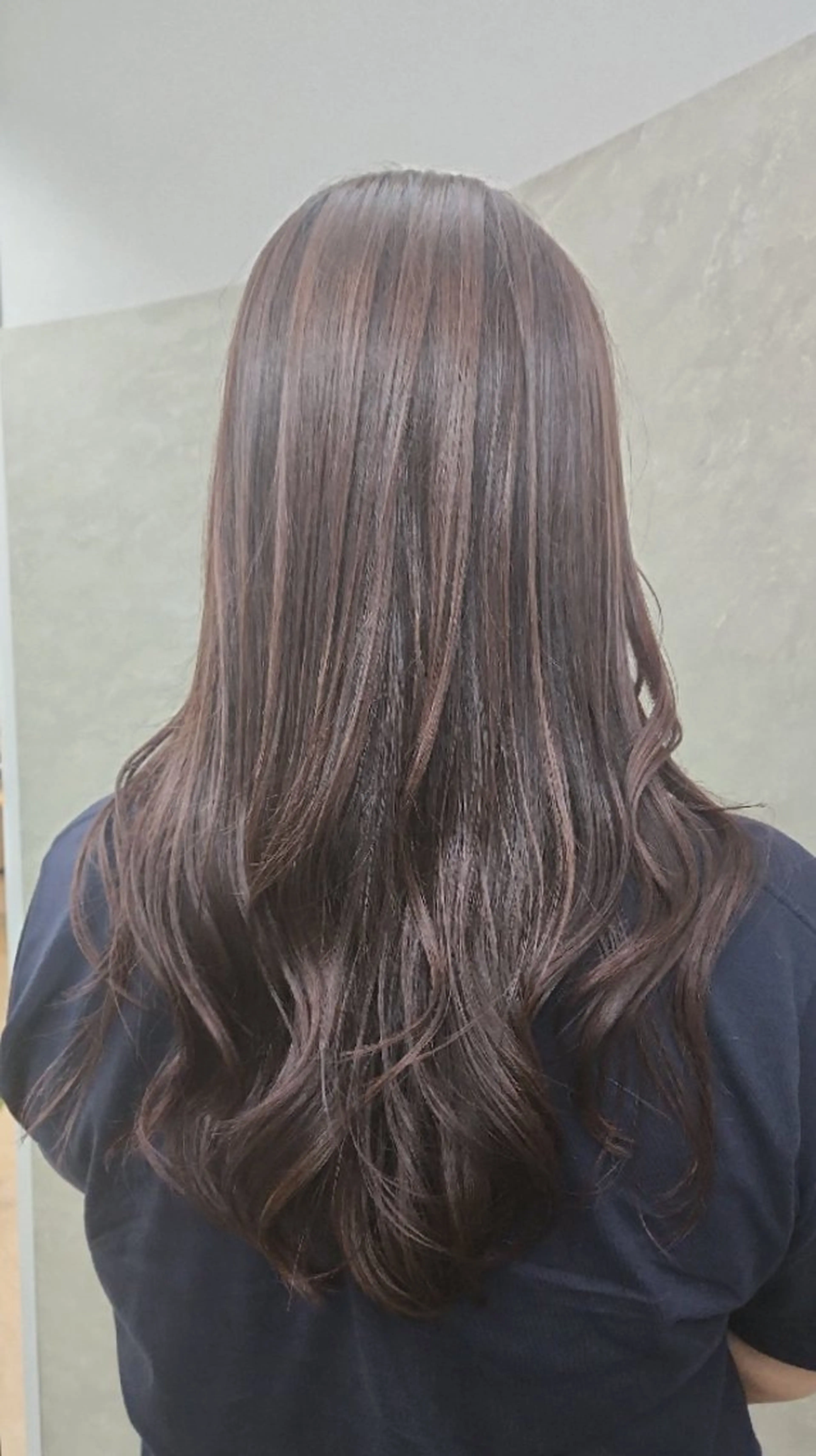 ロング カラー 髪質改善 トリートメント 安達まい/ インナーカラー◎のヘアスタイル